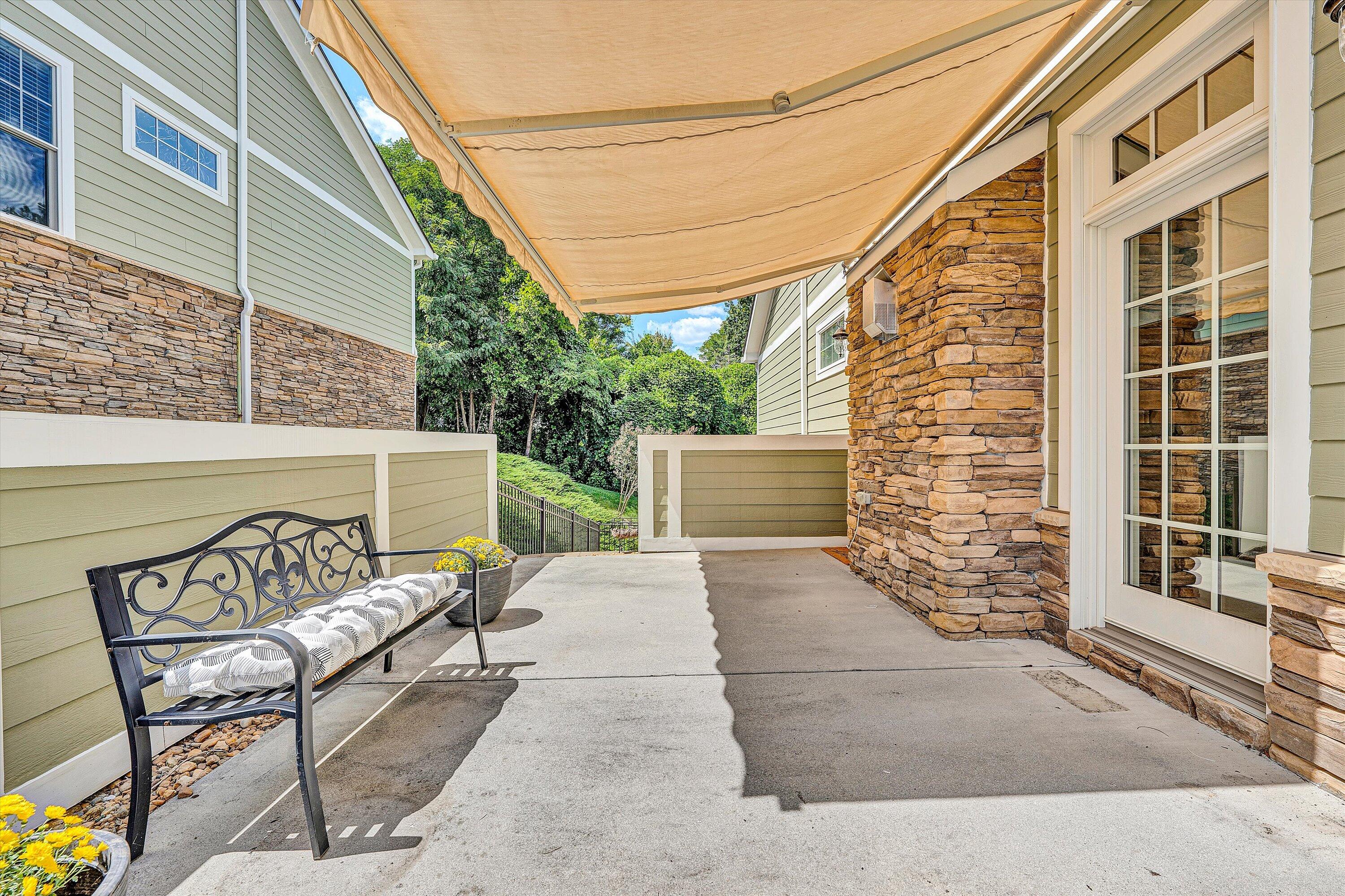 4944 Towne DR