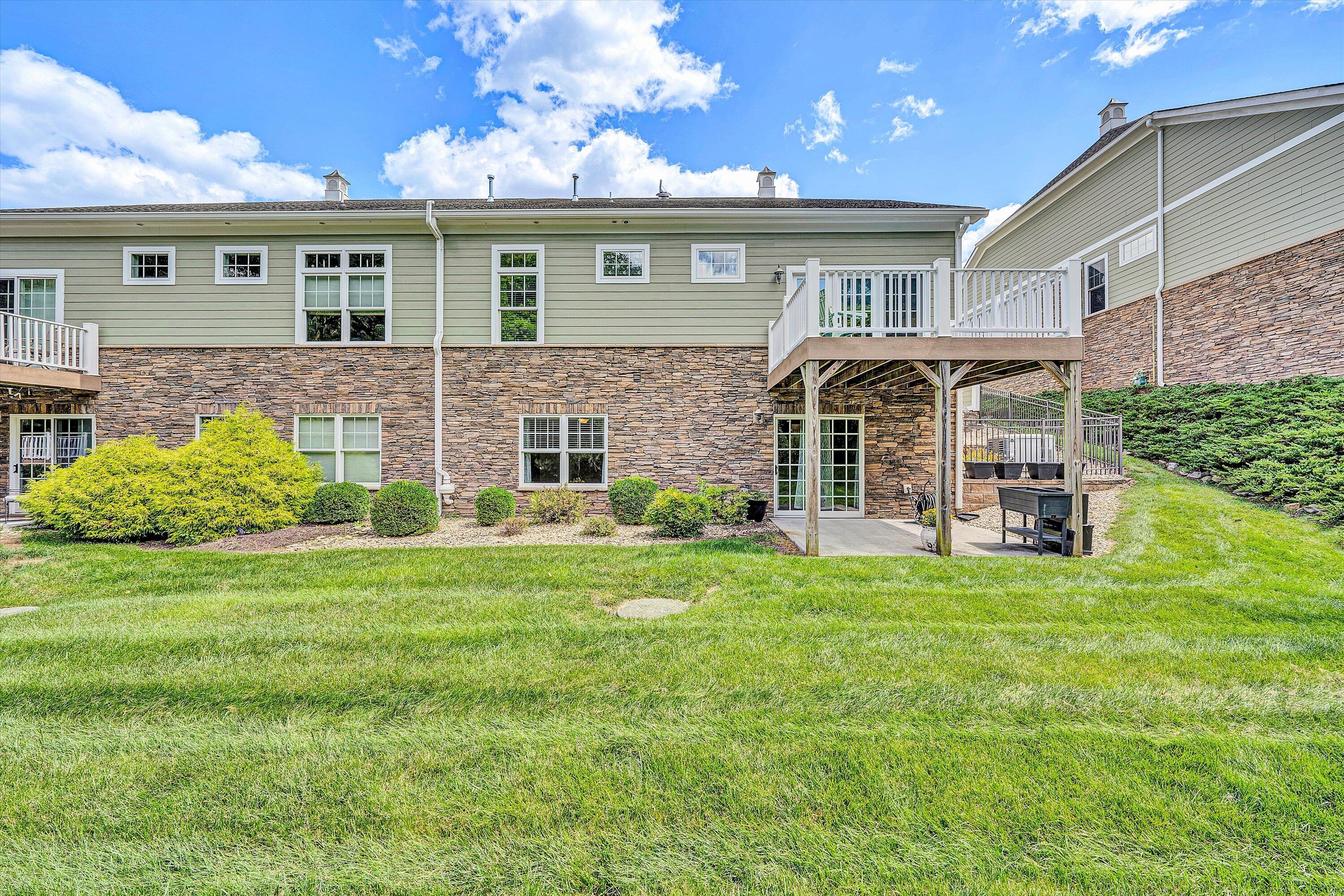 4944 Towne DR