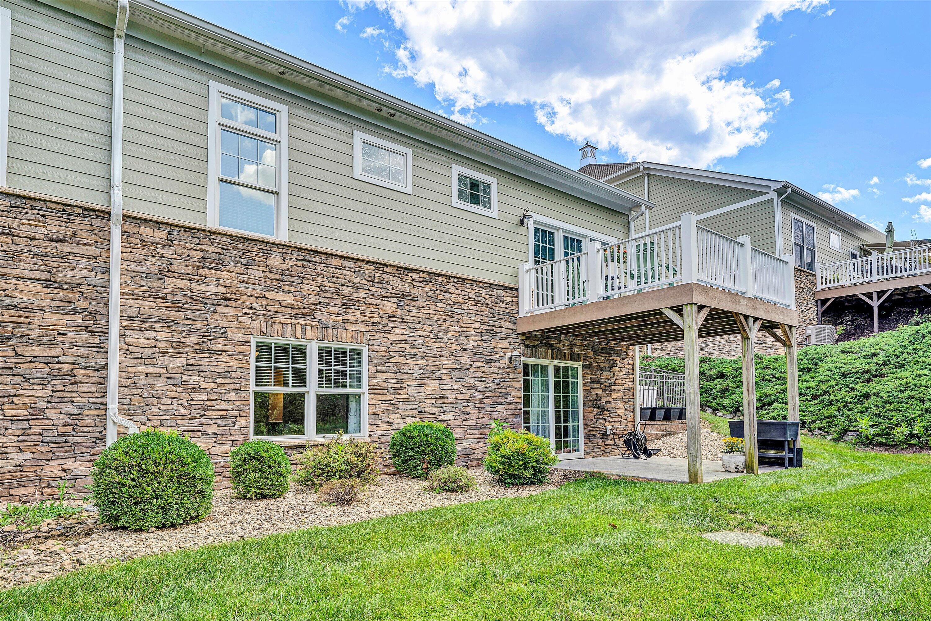 4944 Towne DR