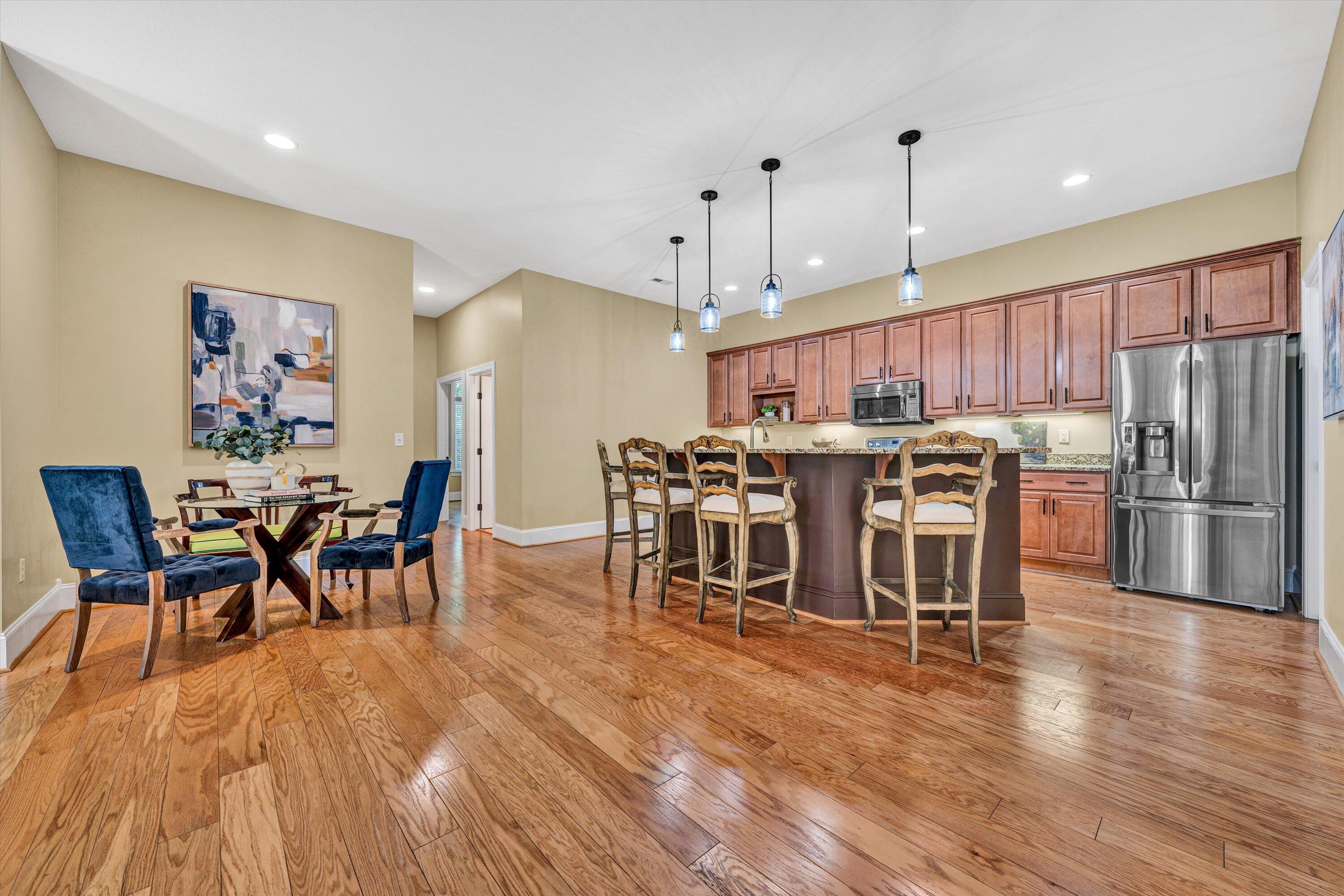 4944 Towne DR