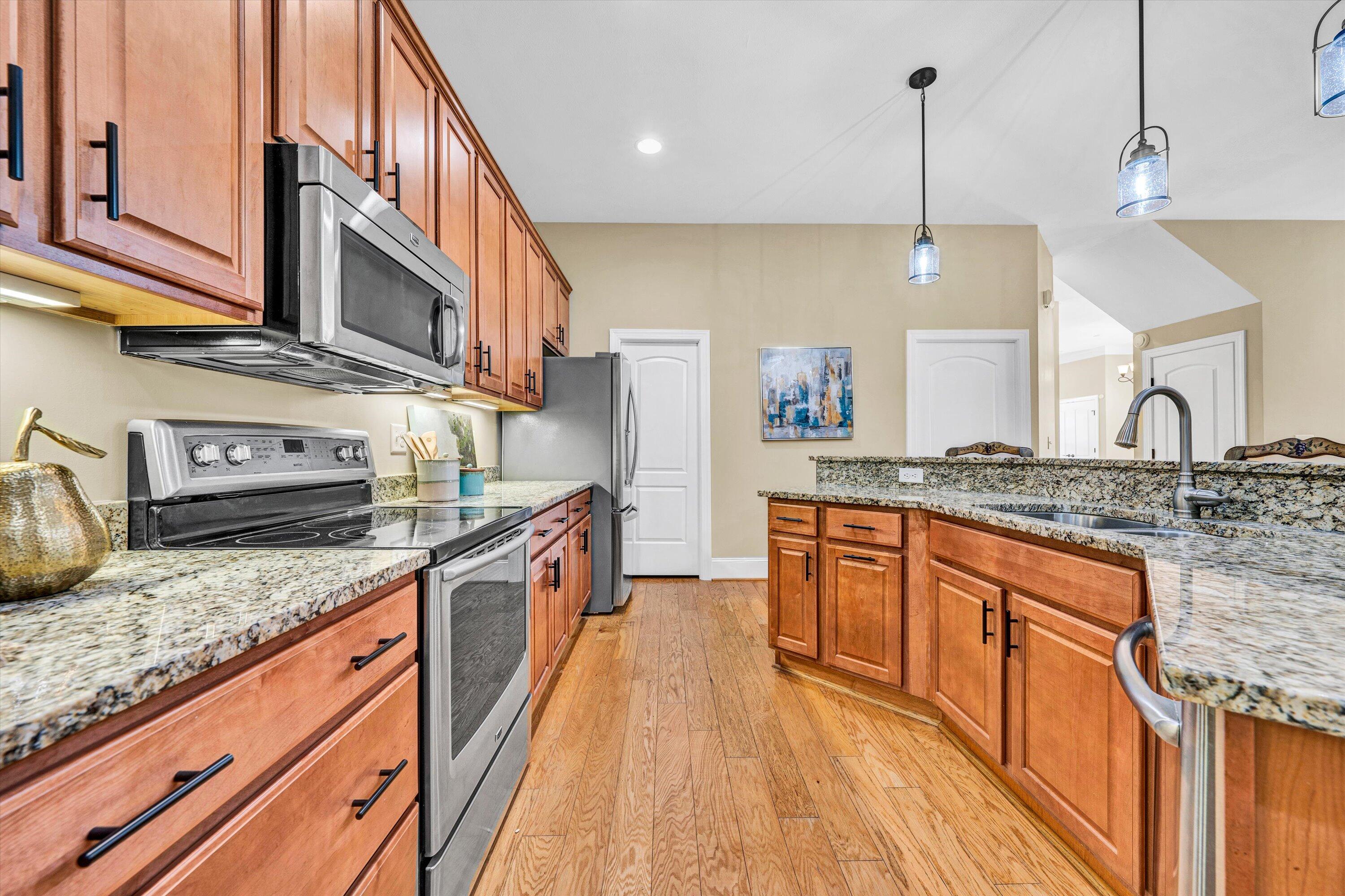 4944 Towne DR