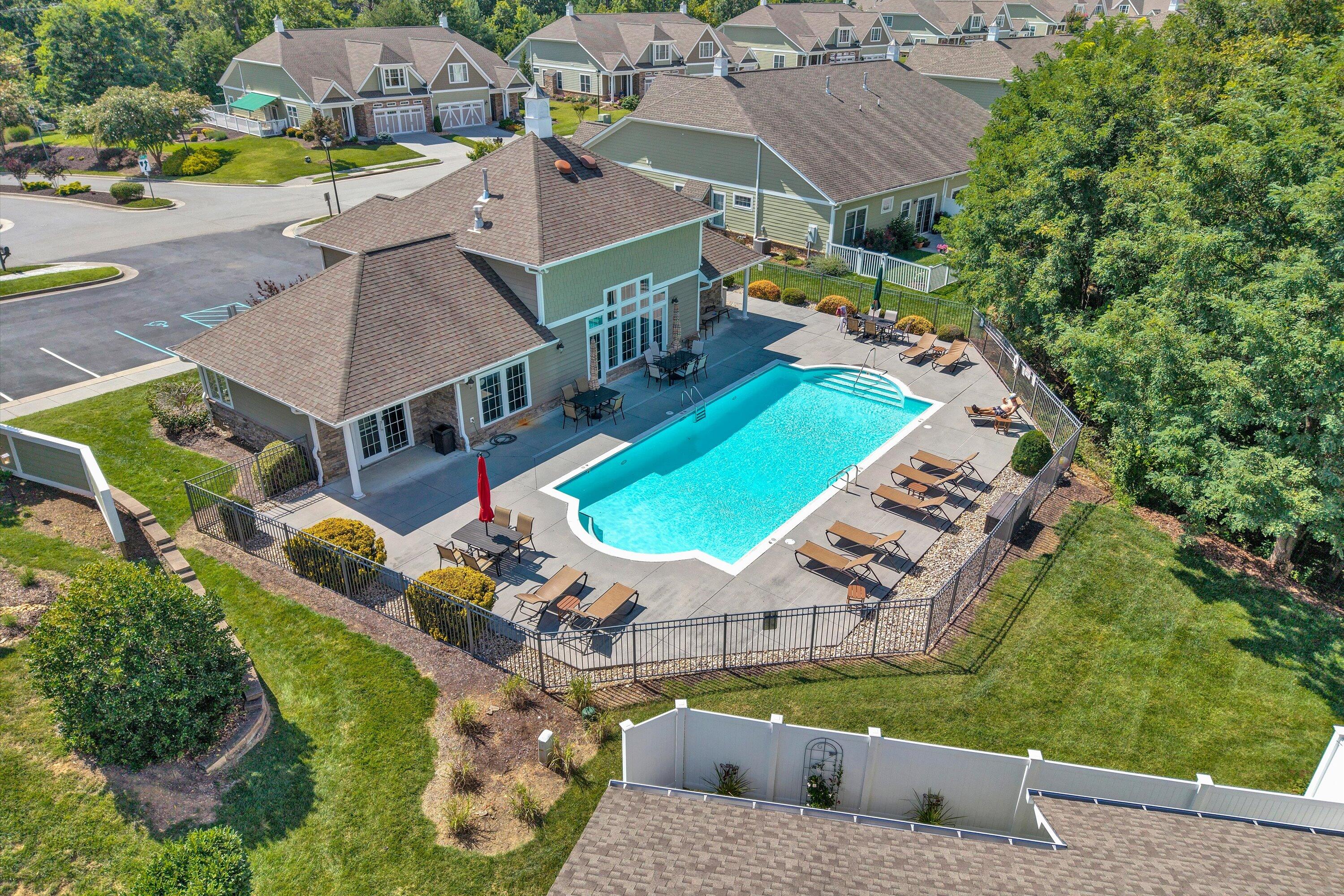 4944 Towne DR