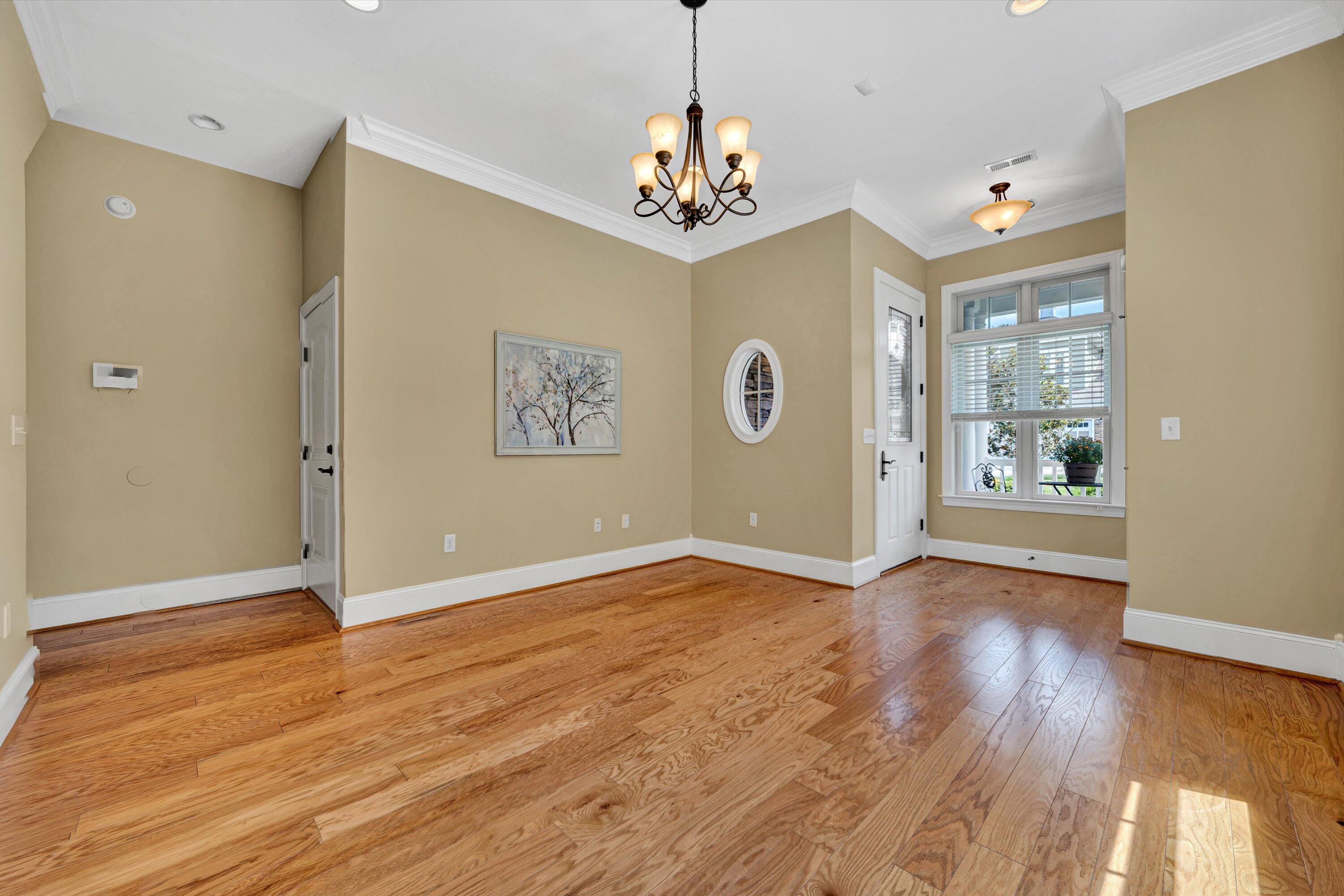 4944 Towne DR