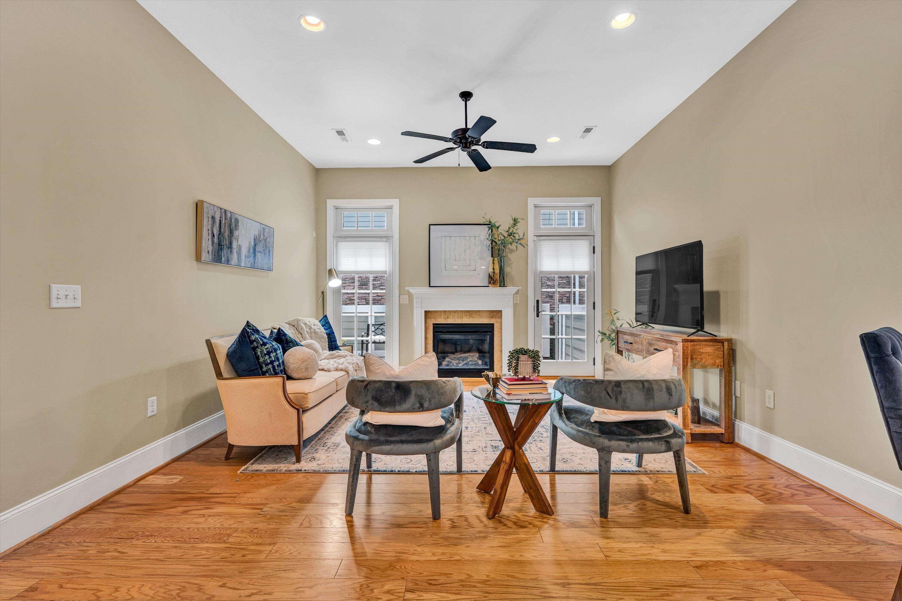 4944 Towne DR