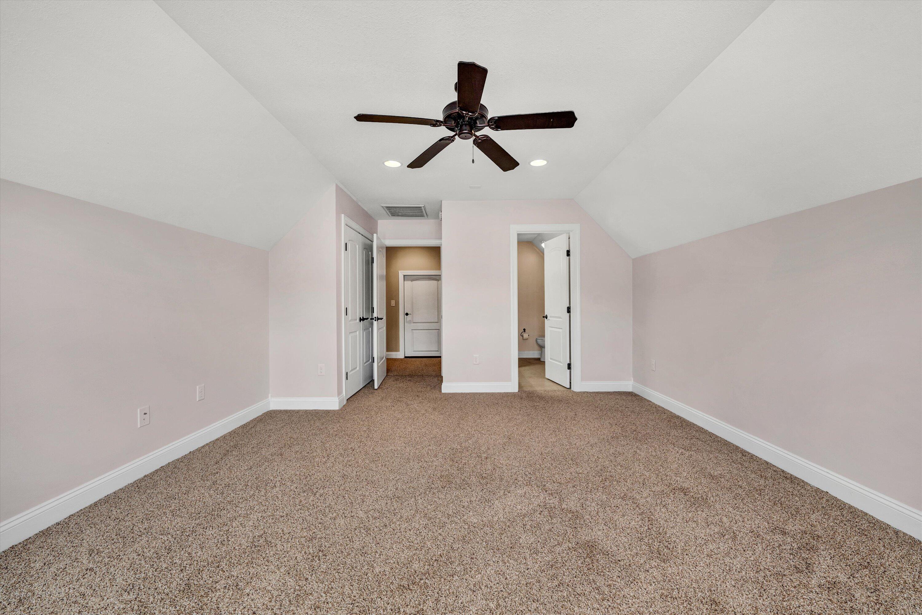 4944 Towne DR