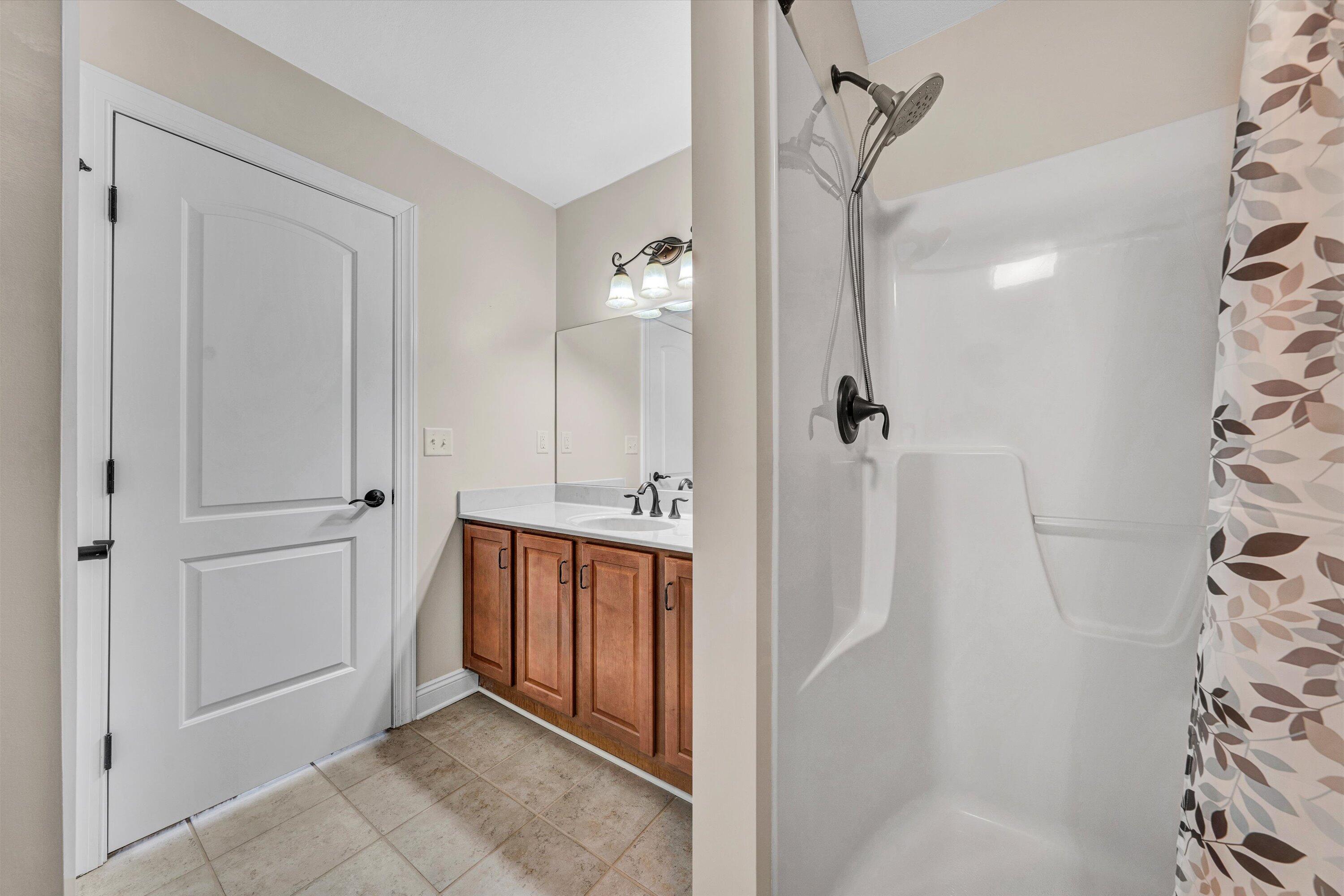 4944 Towne DR