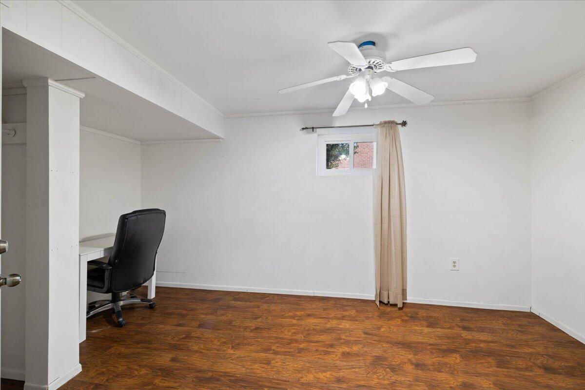 3337 Hollyfield CIR