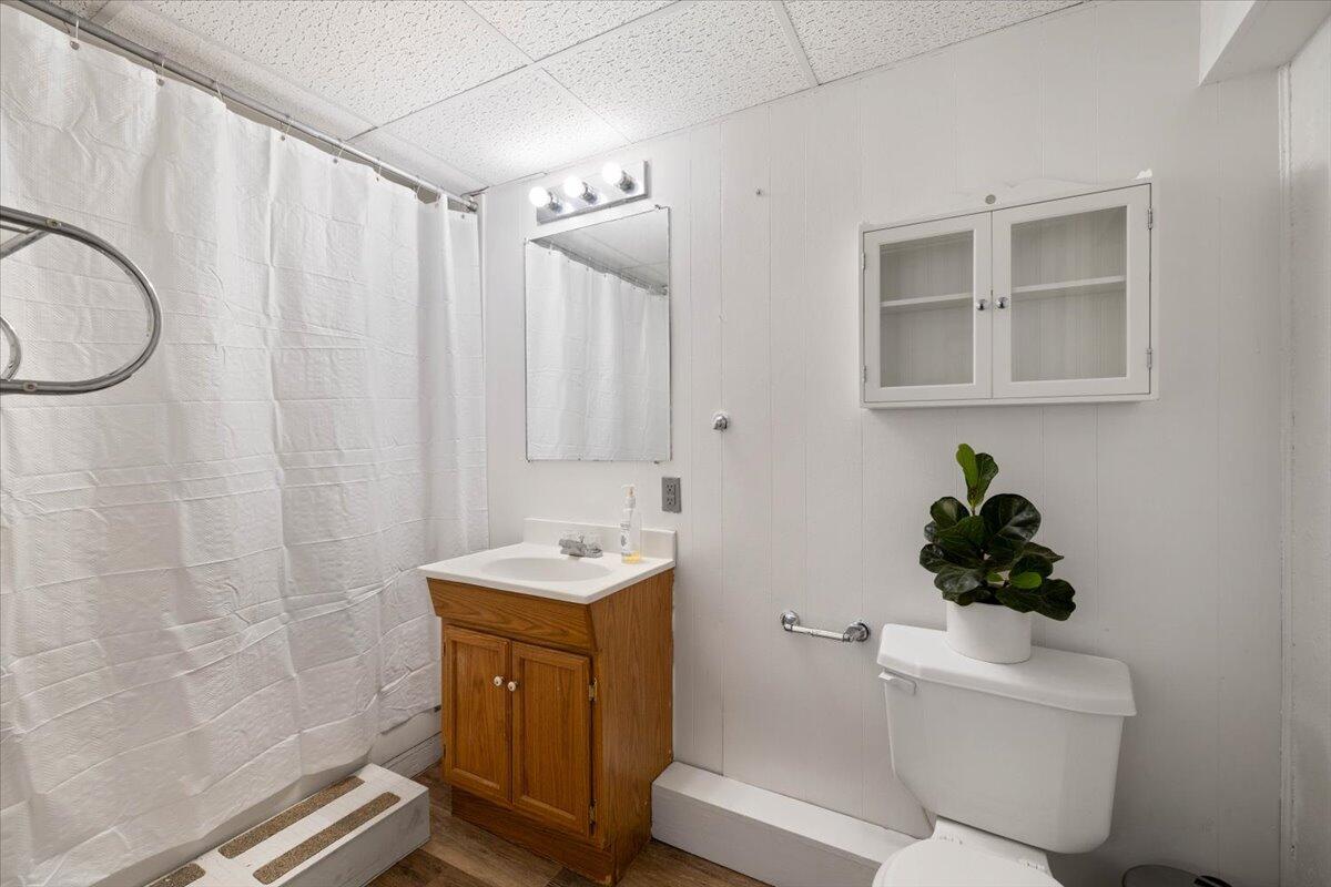 3337 Hollyfield CIR