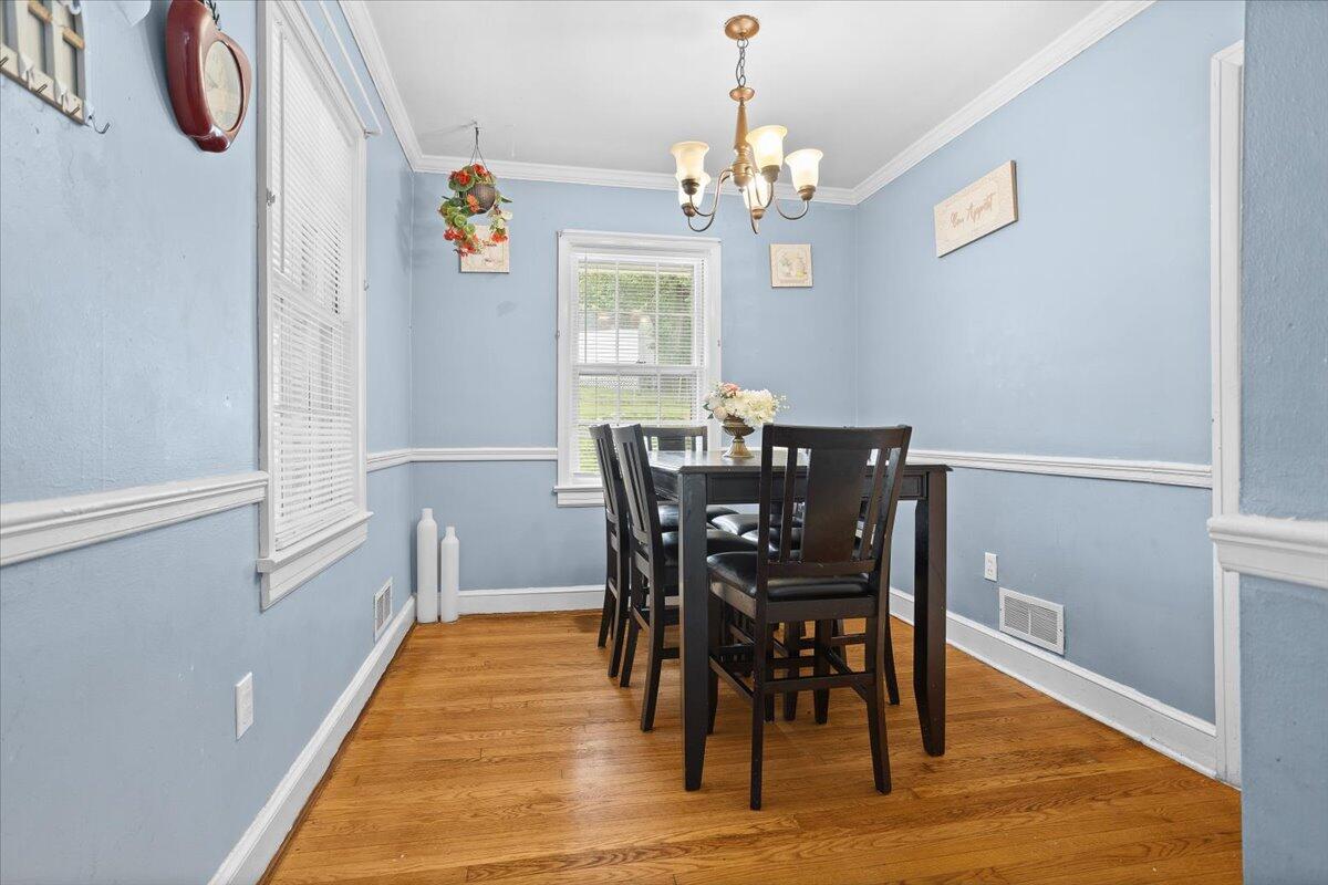 1019 Silverwood RD NW