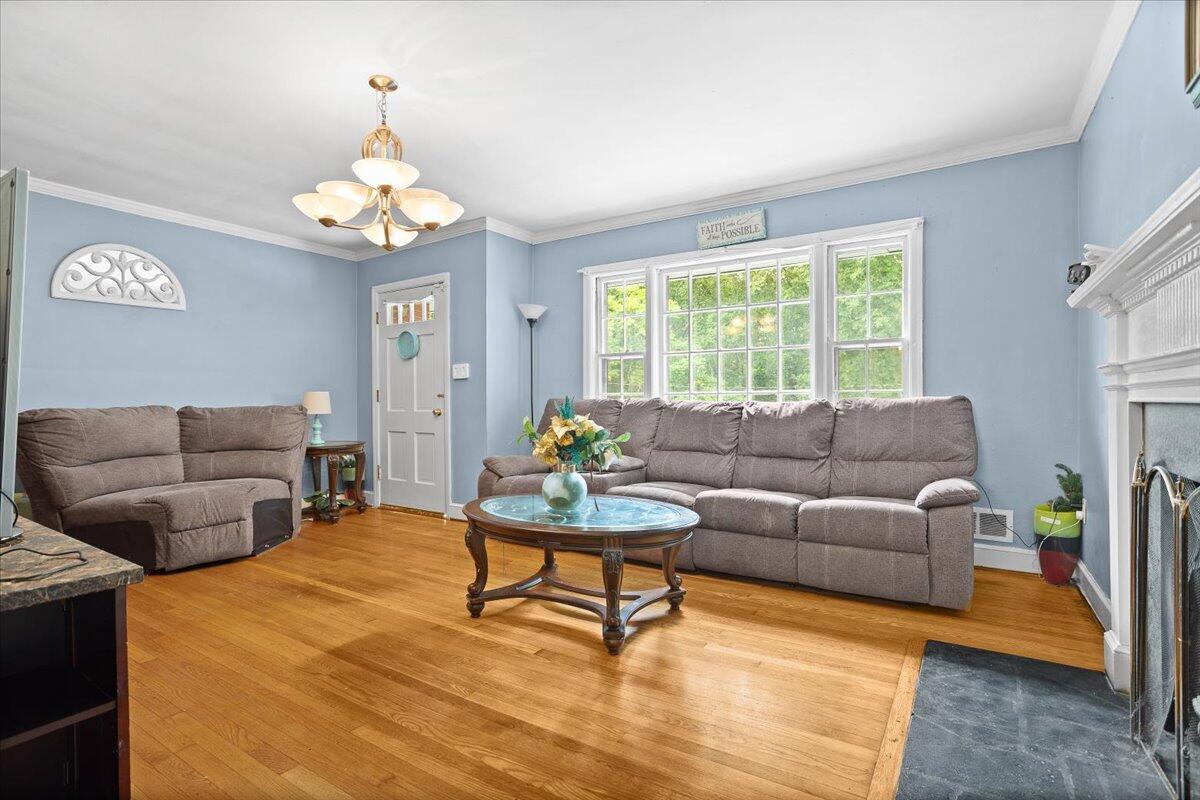 1019 Silverwood RD NW