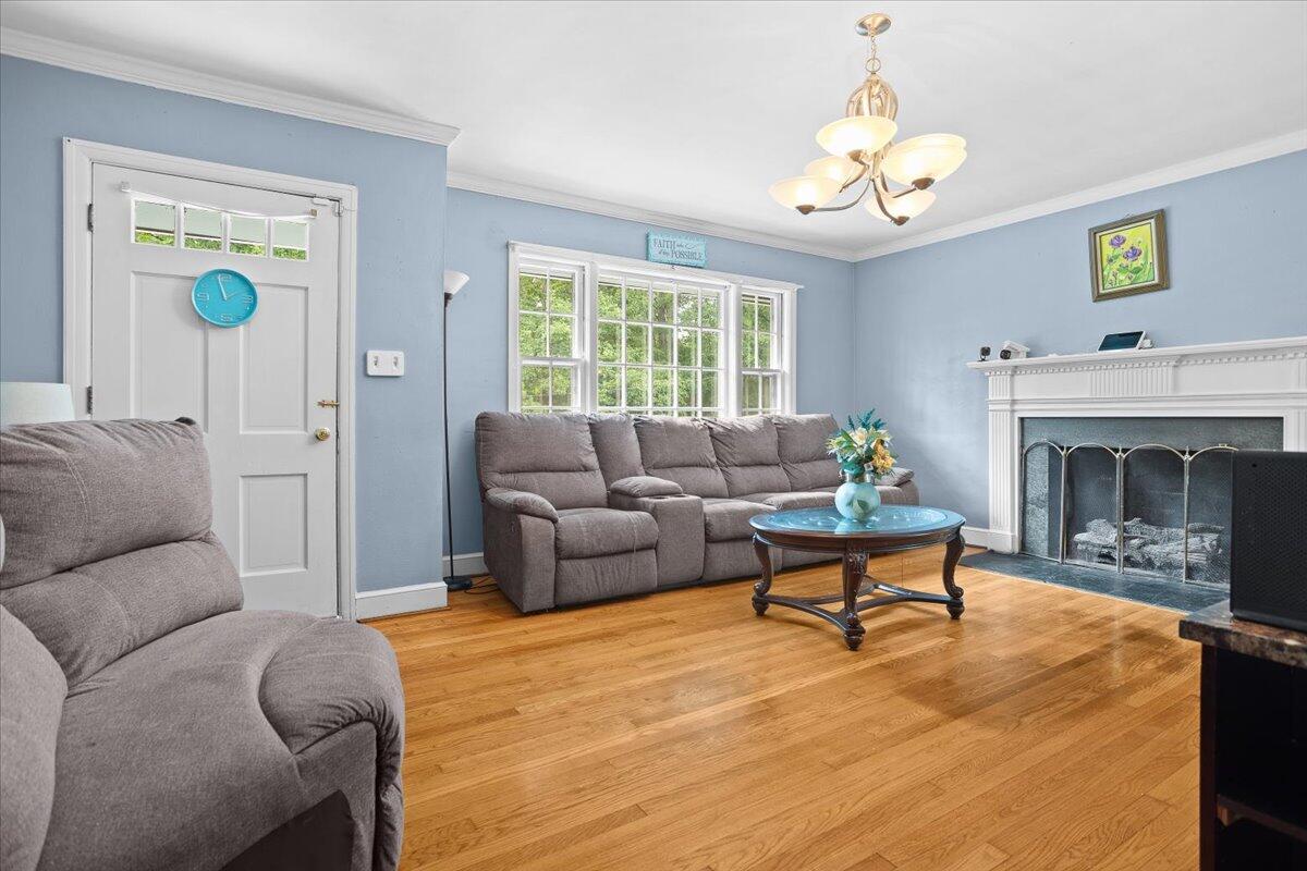 1019 Silverwood RD NW