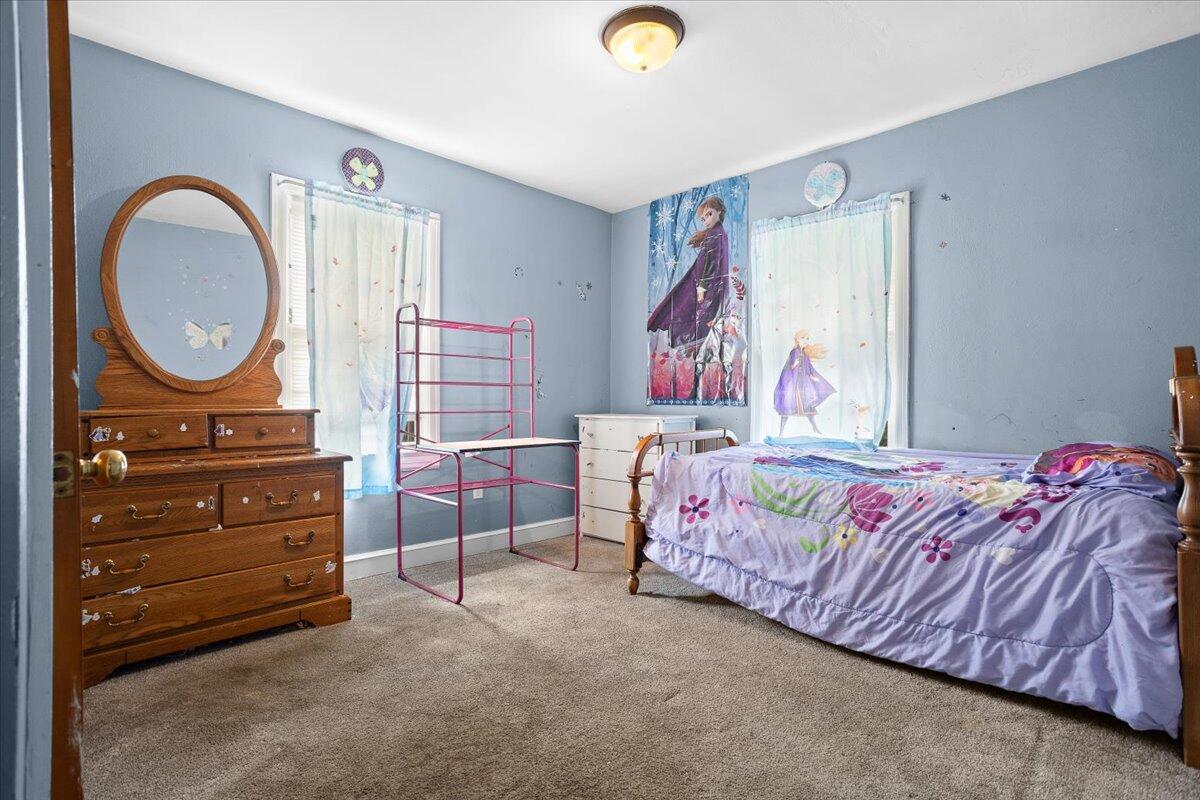 1019 Silverwood RD NW