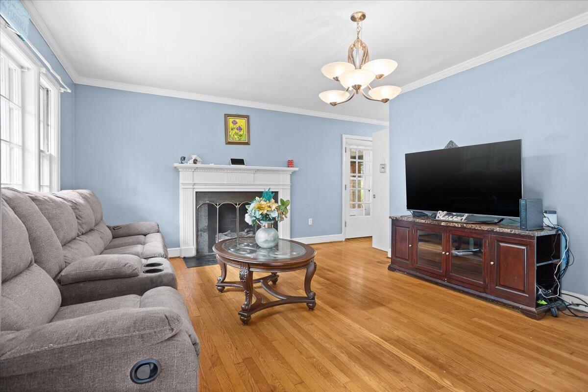 1019 Silverwood RD NW