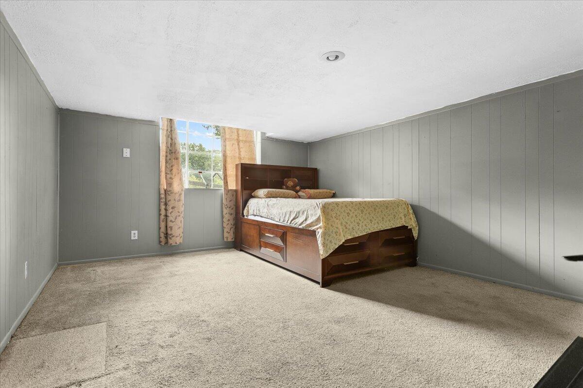 1019 Silverwood RD NW