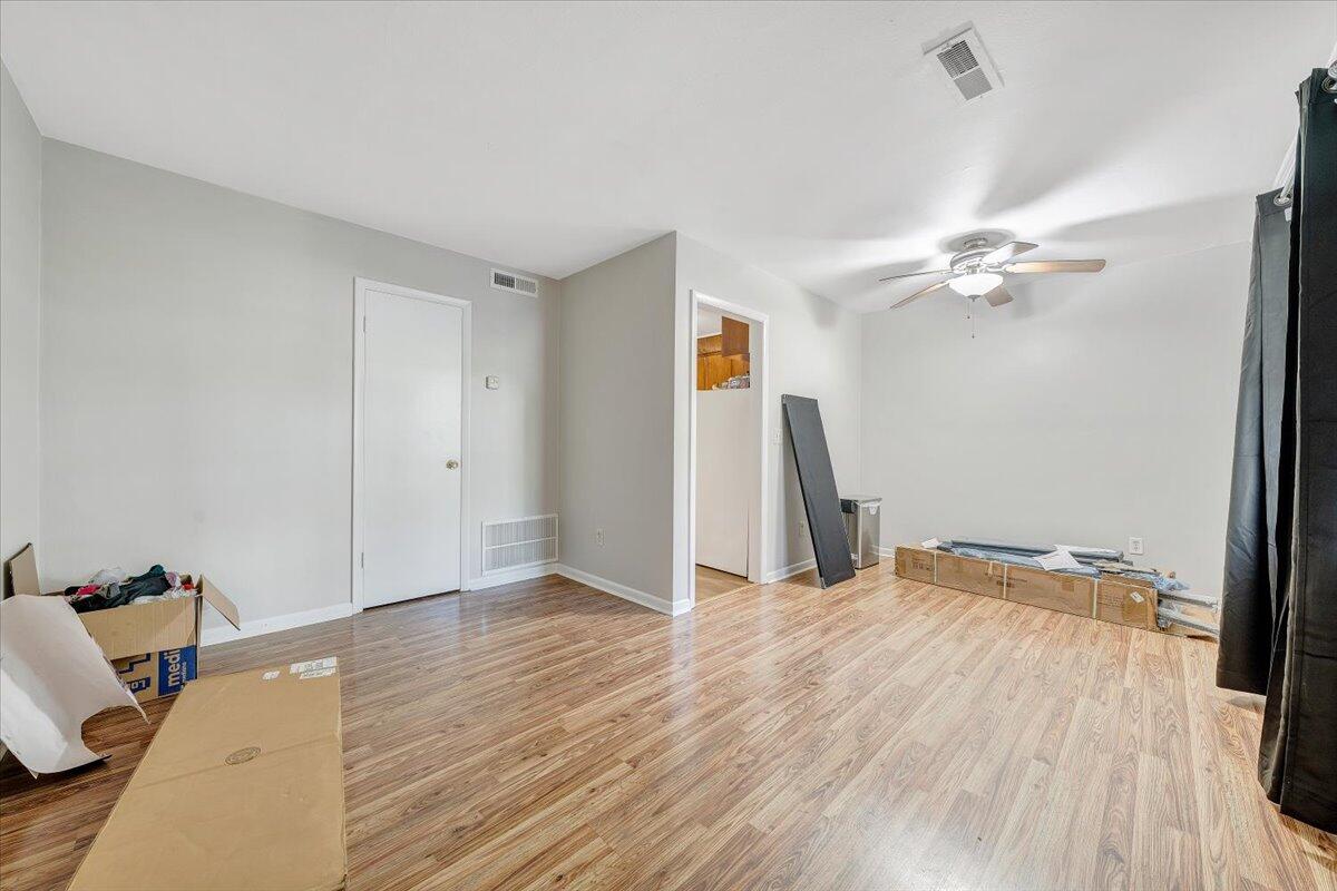 718 Windsor AVE SW Unit: 1-4