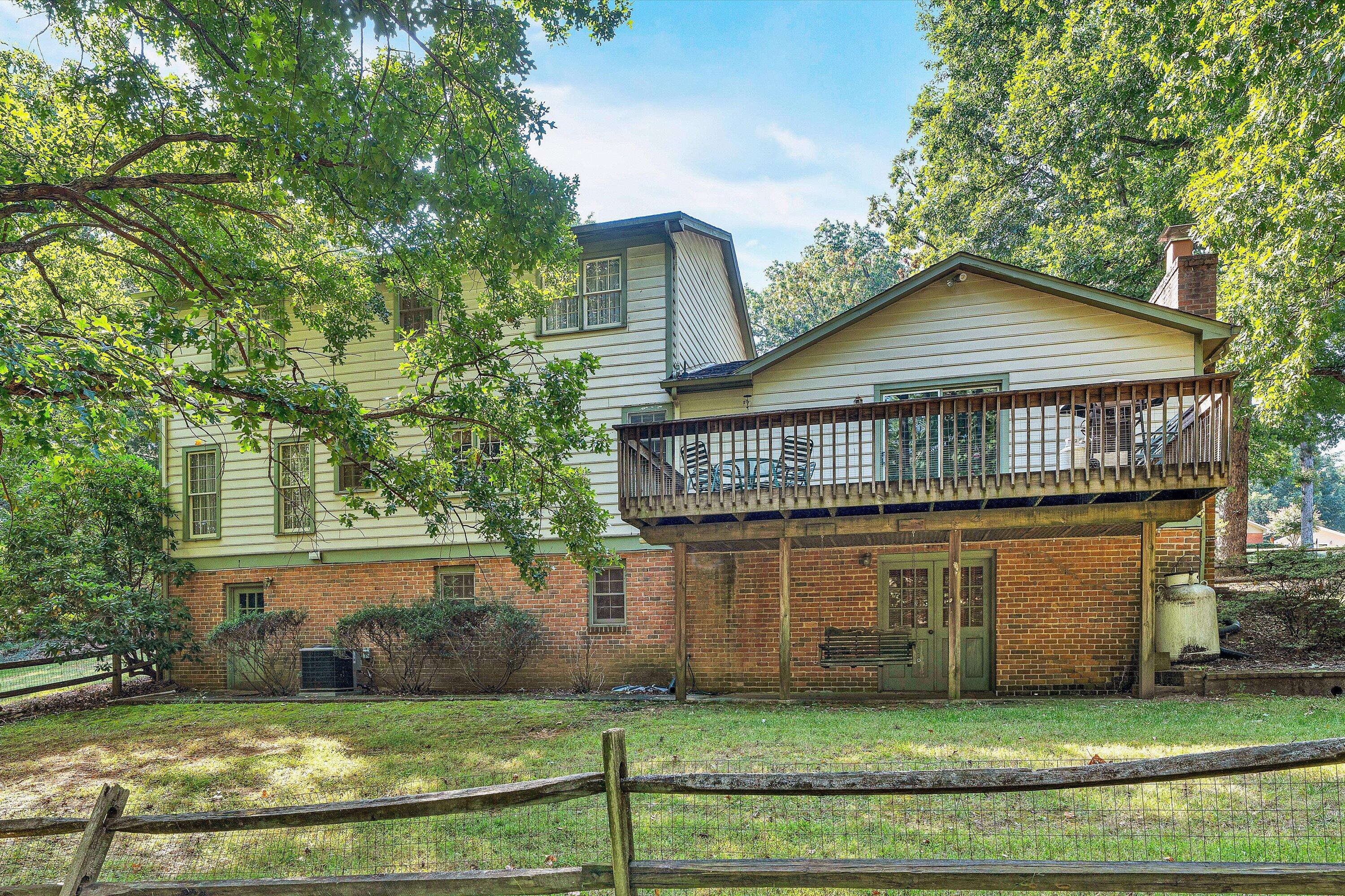 2825 Fairway Forest DR