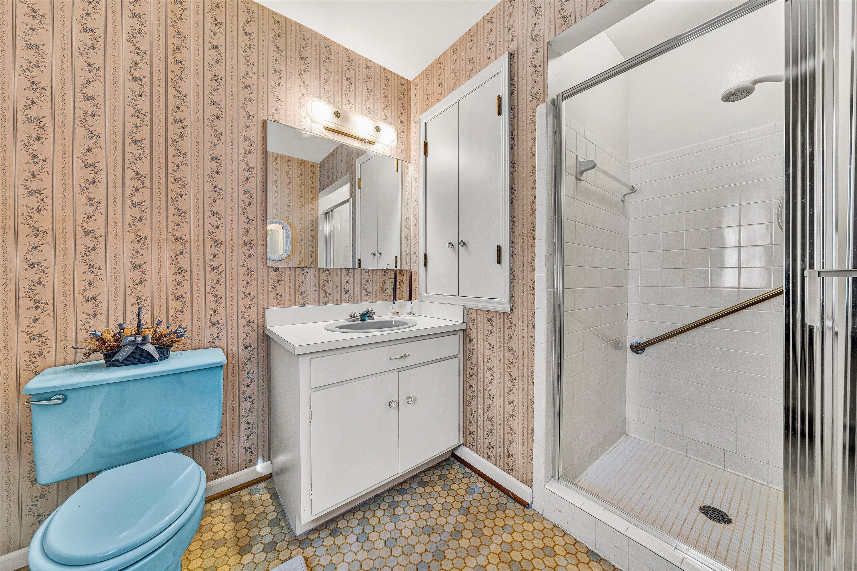 2825 Fairway Forest DR