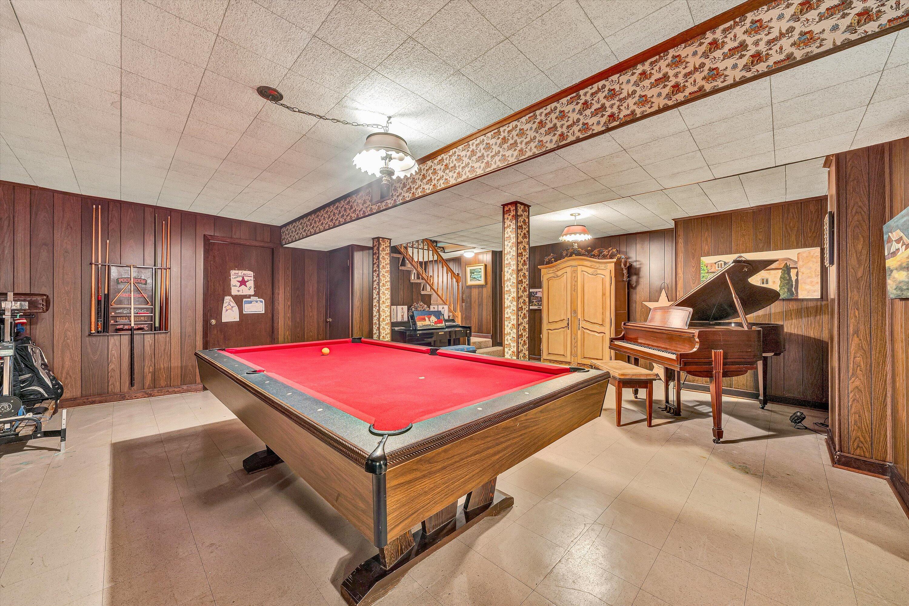 2825 Fairway Forest DR