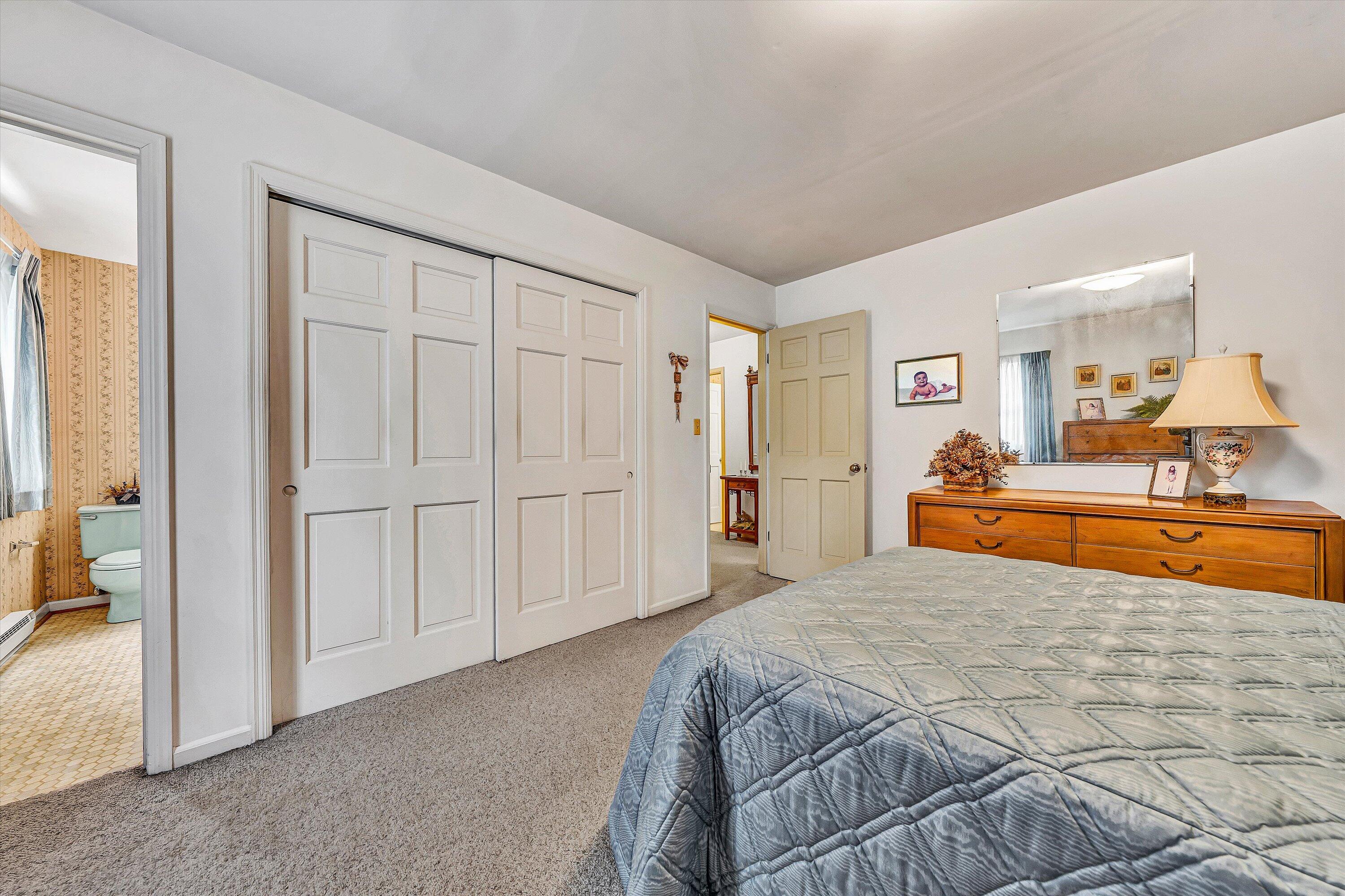 2825 Fairway Forest DR