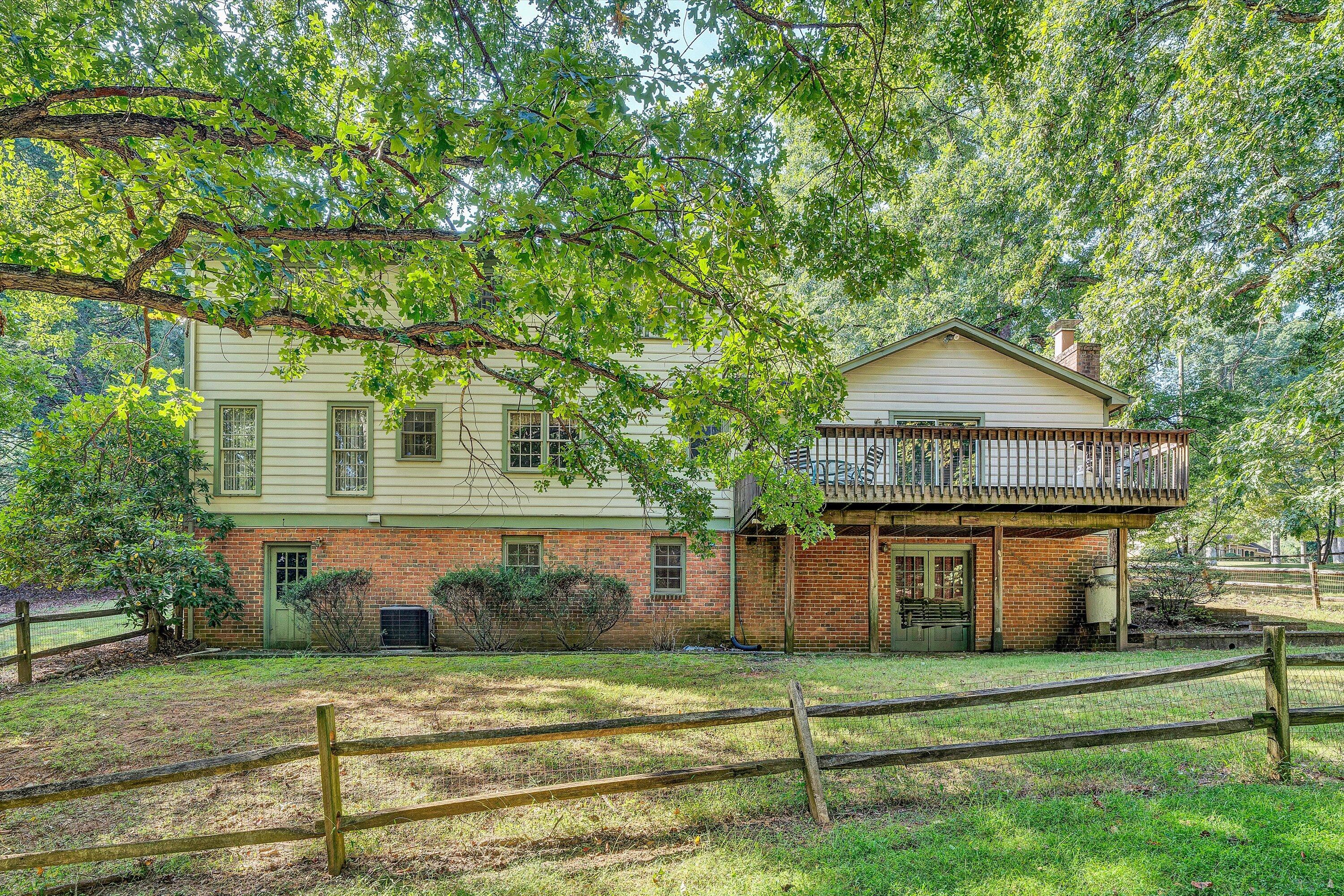 2825 Fairway Forest DR