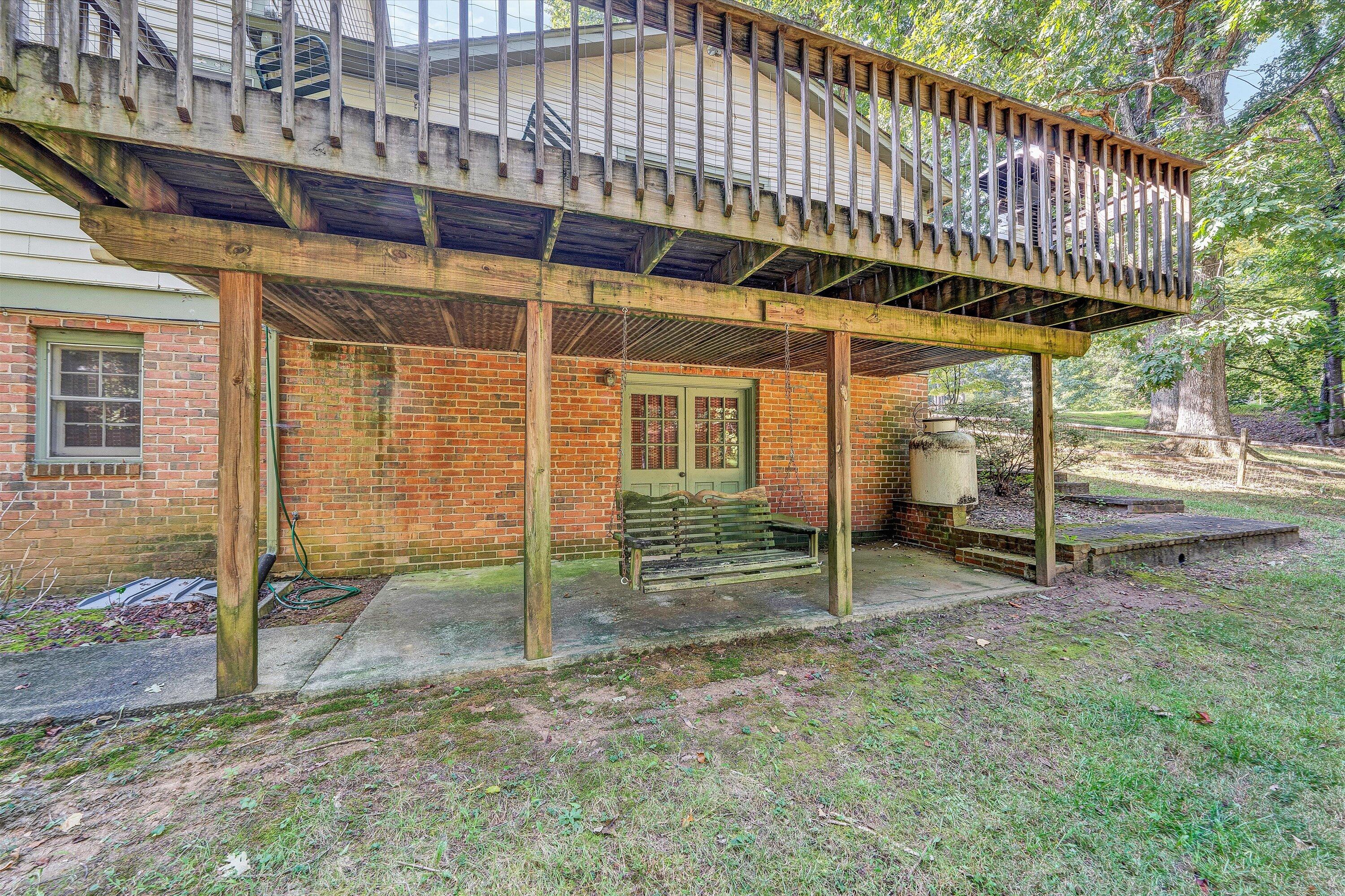 2825 Fairway Forest DR