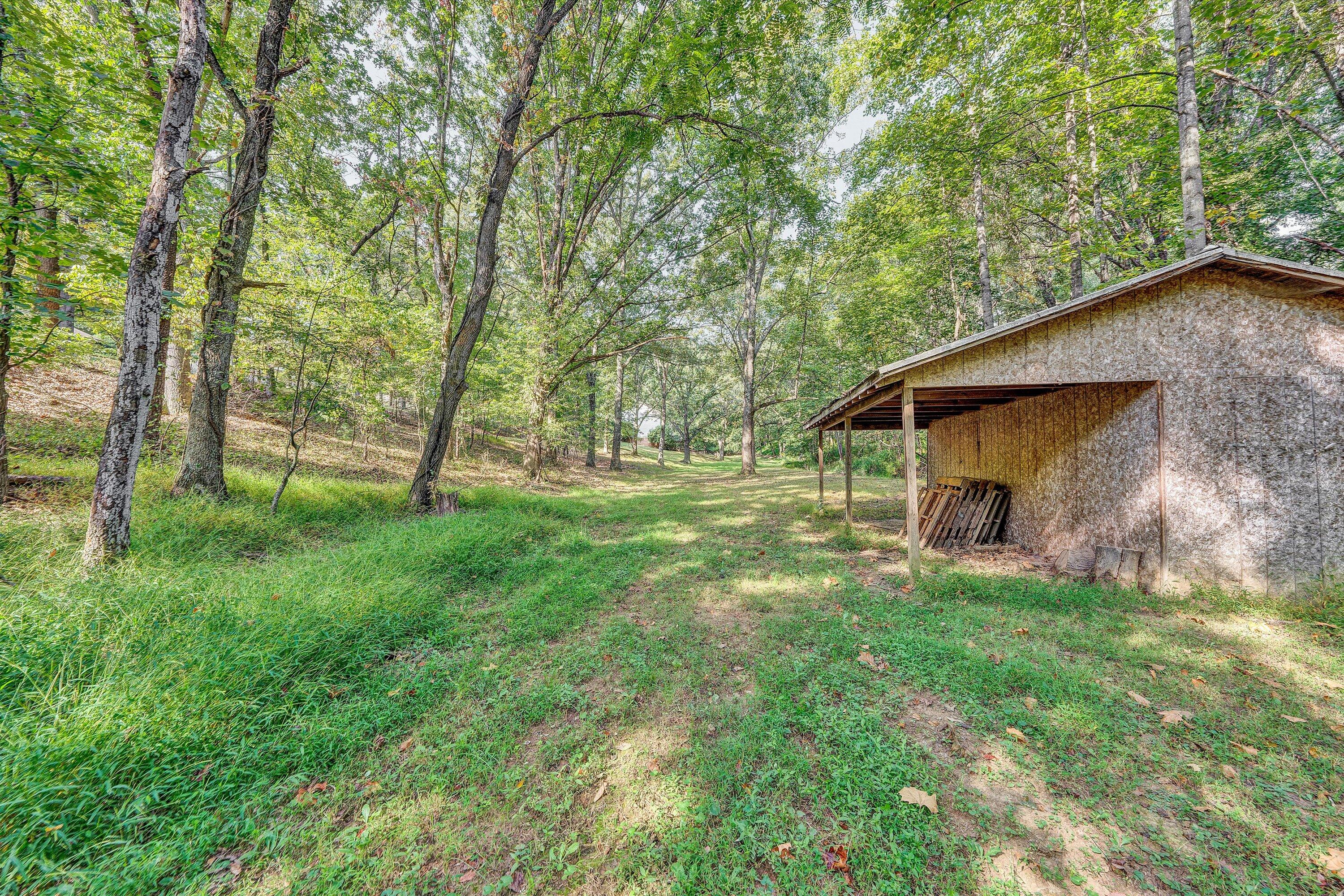 2825 Fairway Forest DR