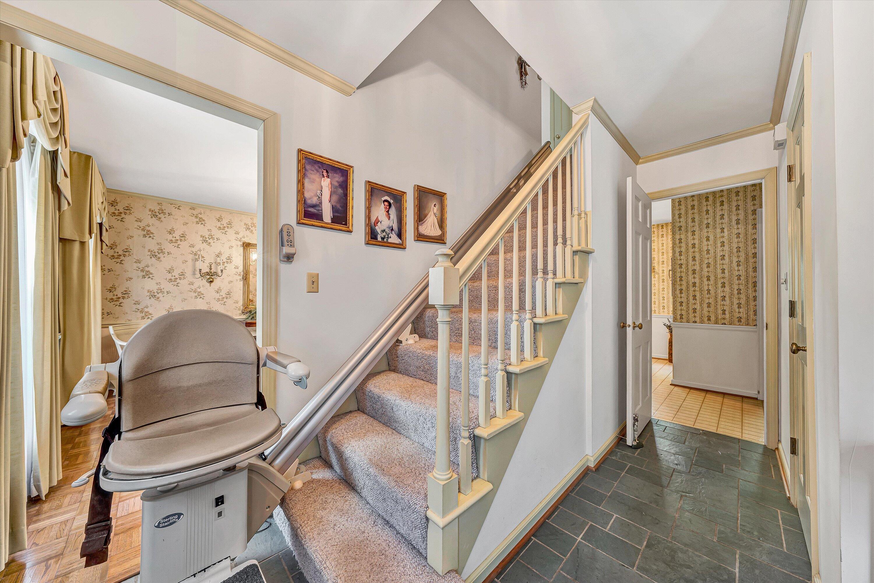 2825 Fairway Forest DR