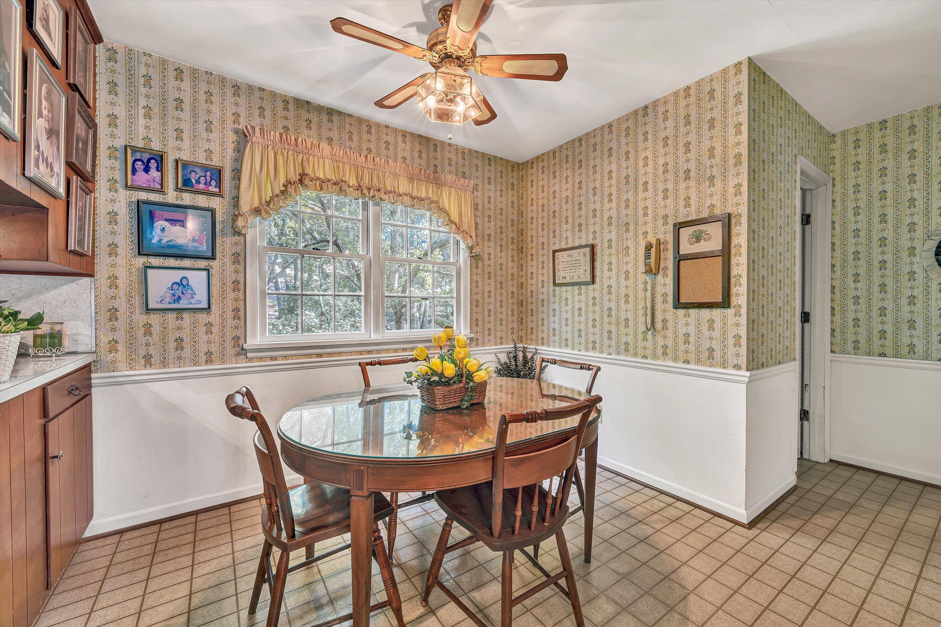 2825 Fairway Forest DR