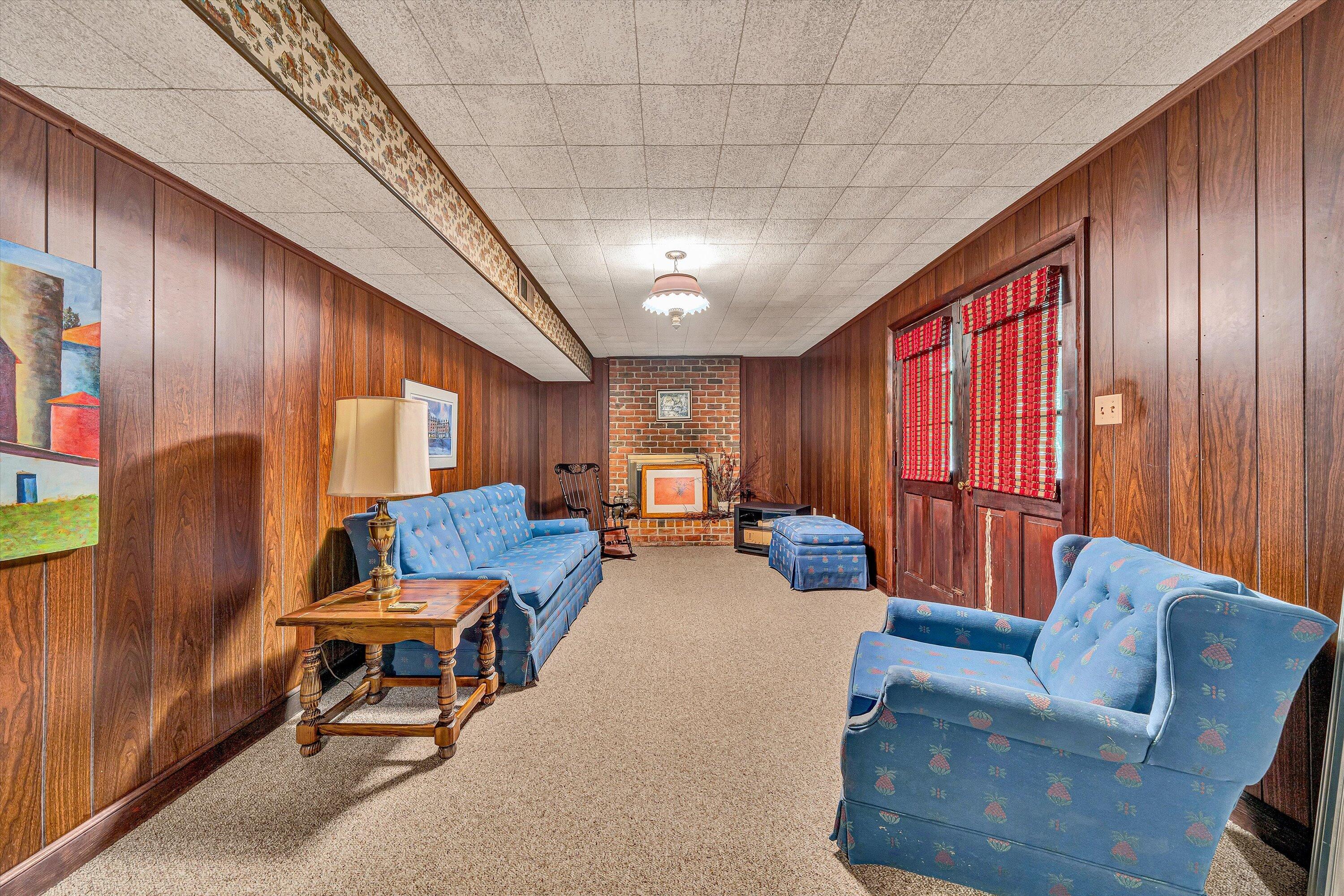 2825 Fairway Forest DR