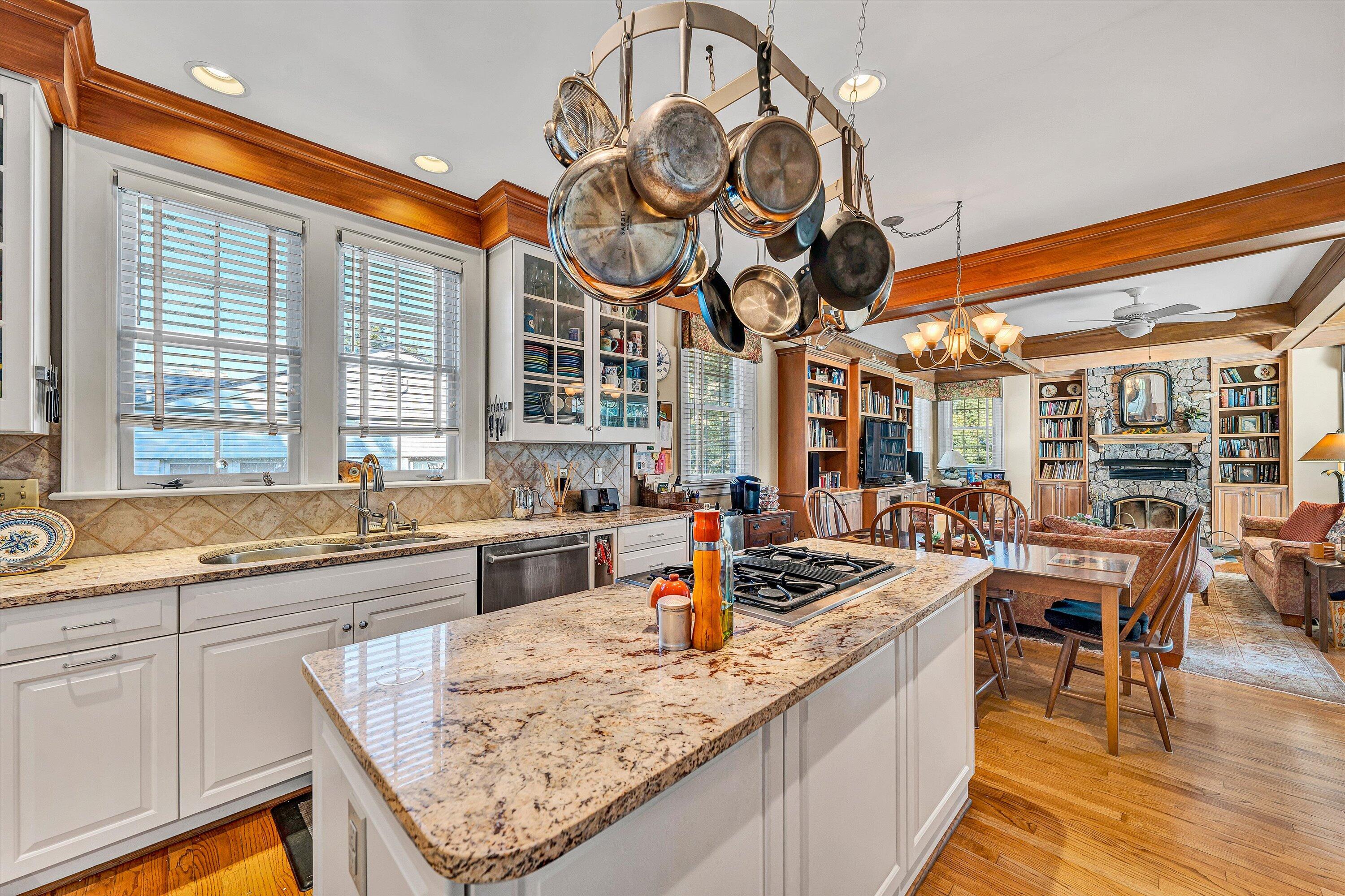 3215 Allendale ST SW