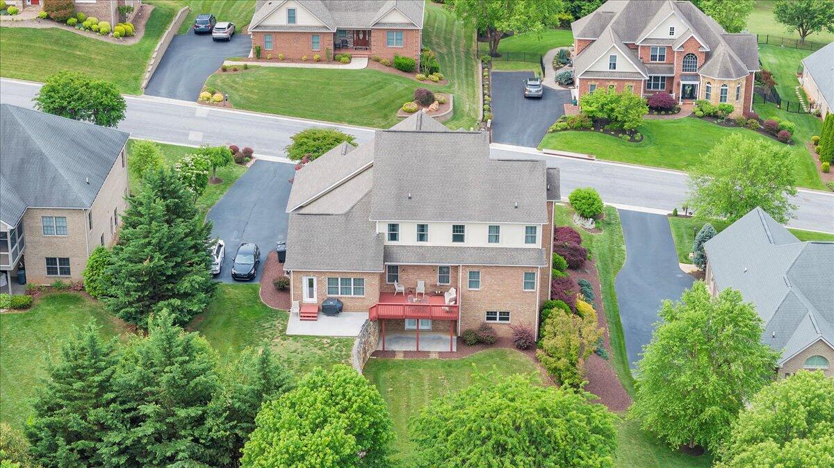 415 Stoneledge DR