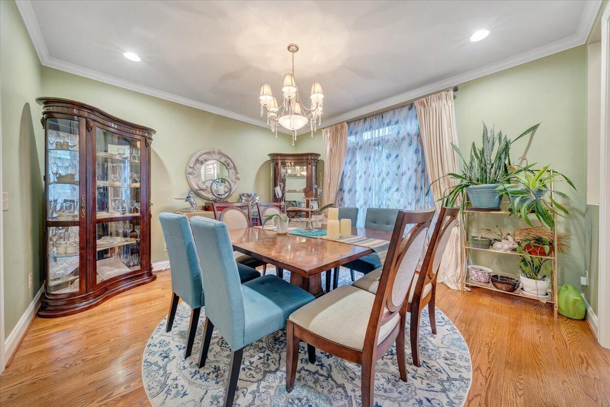 415 Stoneledge DR