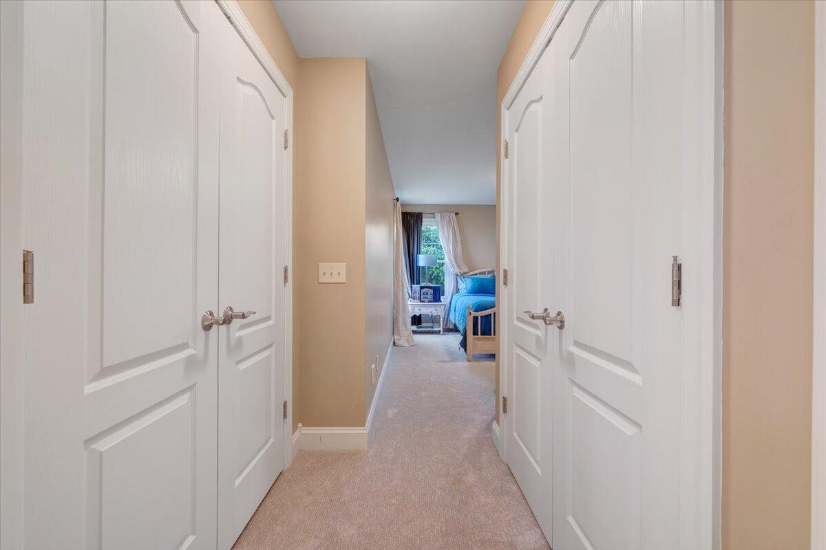 415 Stoneledge DR