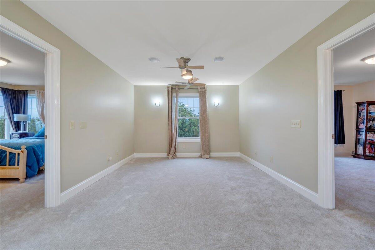 415 Stoneledge DR