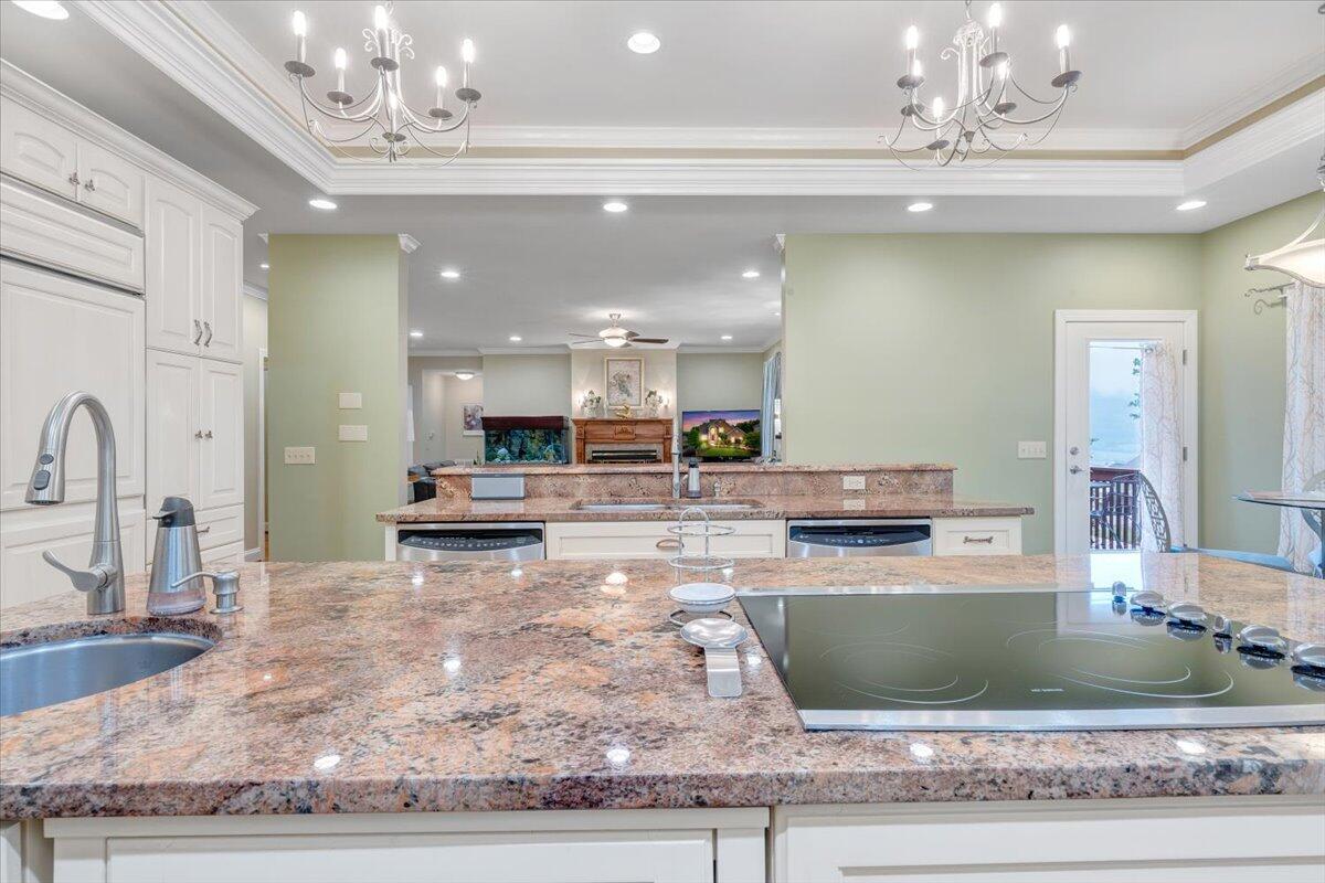 415 Stoneledge DR