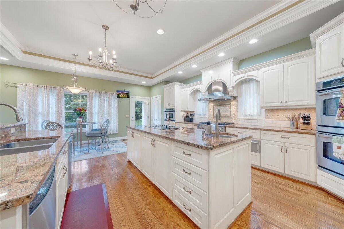415 Stoneledge DR