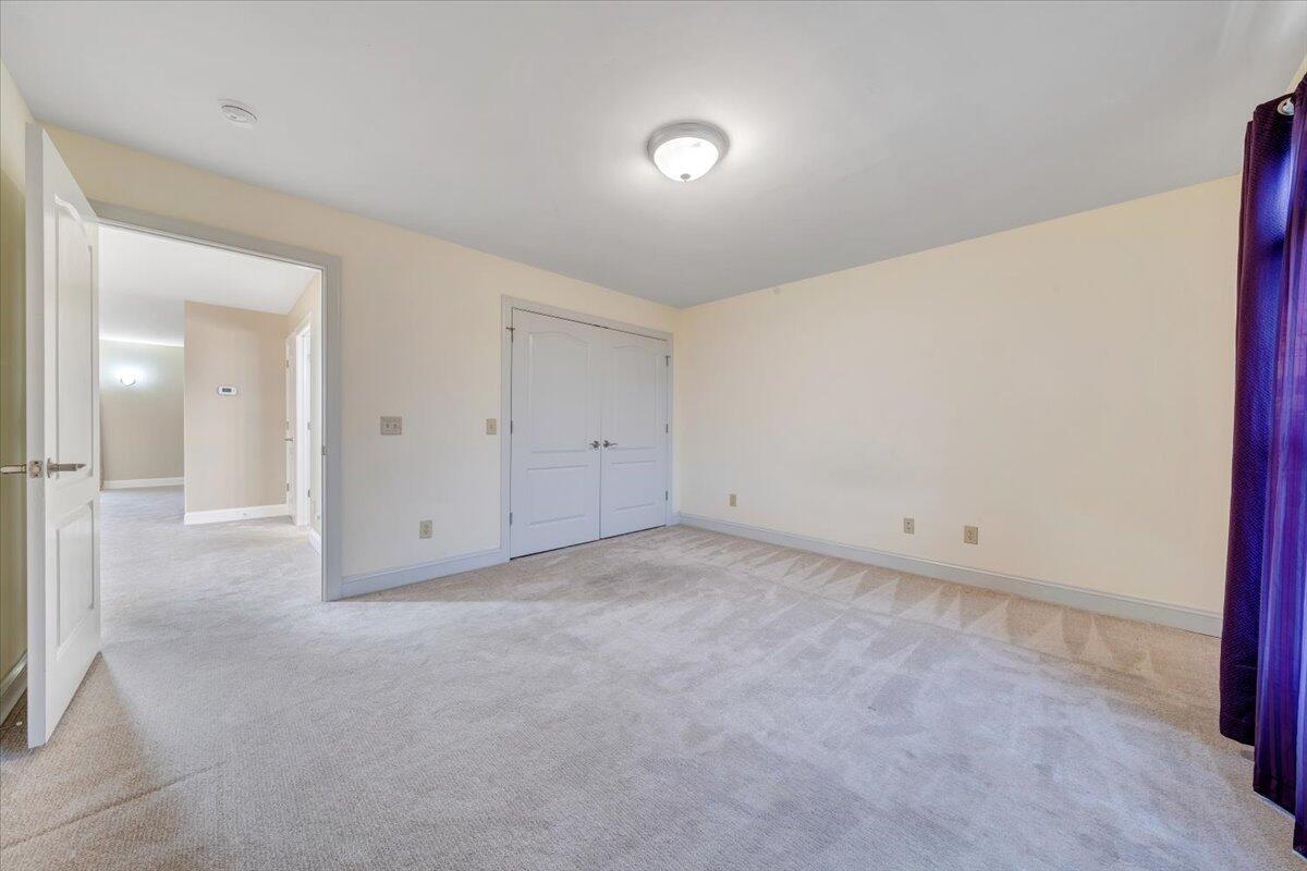 415 Stoneledge DR