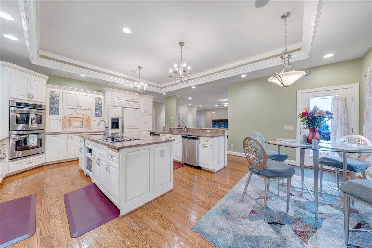 415 Stoneledge DR