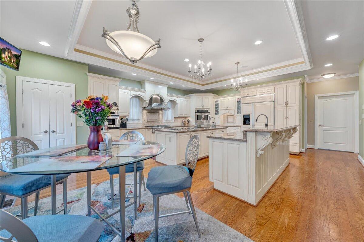 415 Stoneledge DR