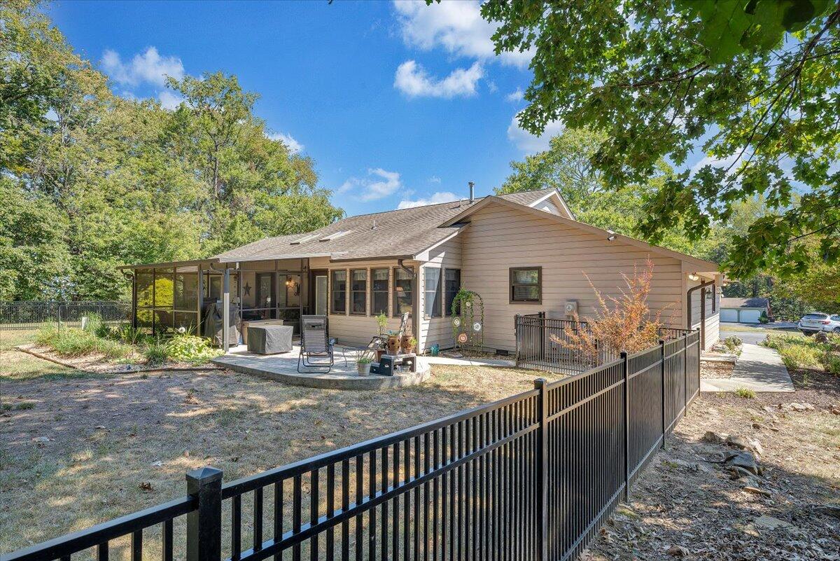 201 Willowood DR