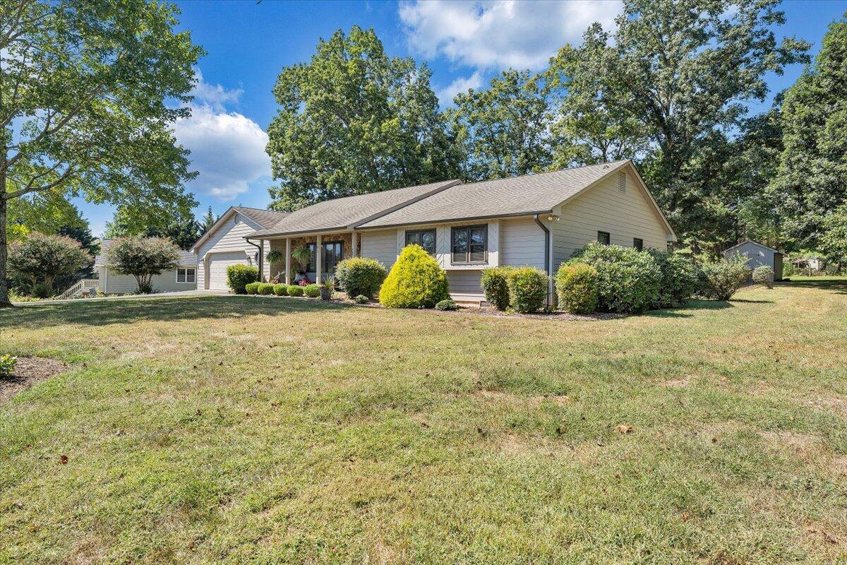 201 Willowood DR
