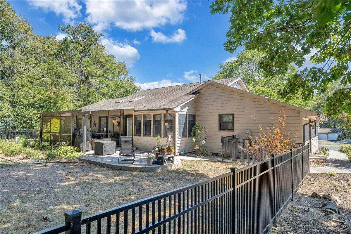 201 Willowood DR