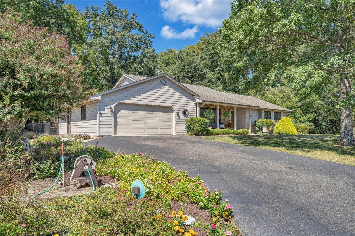 201 Willowood DR