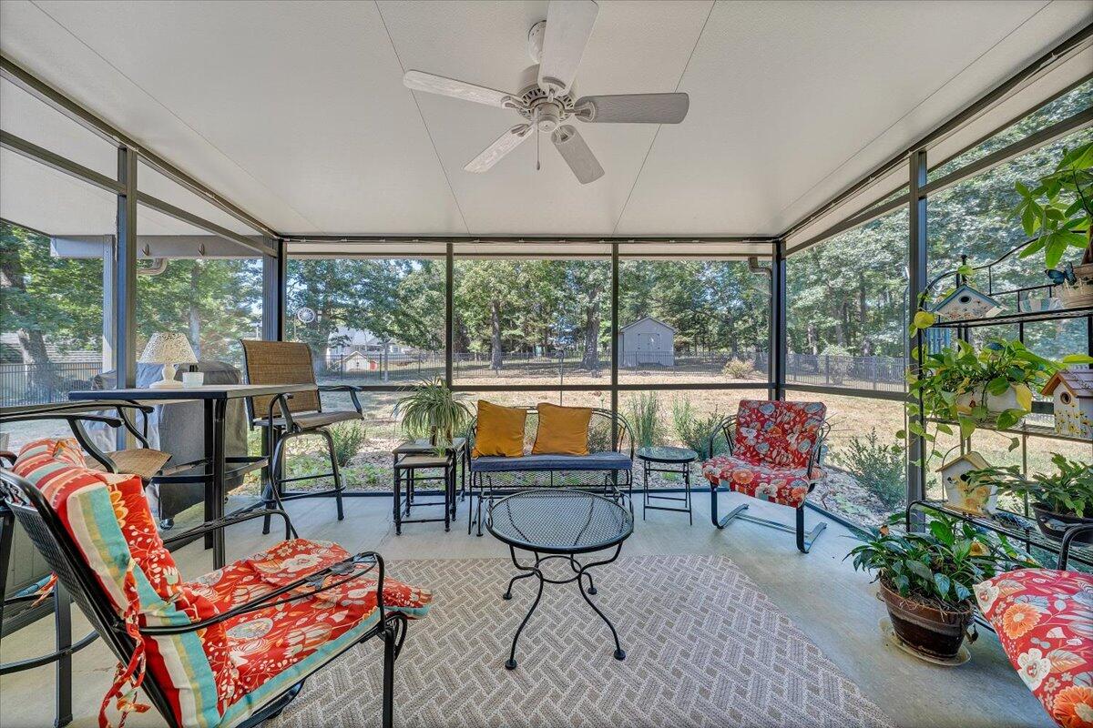 201 Willowood DR