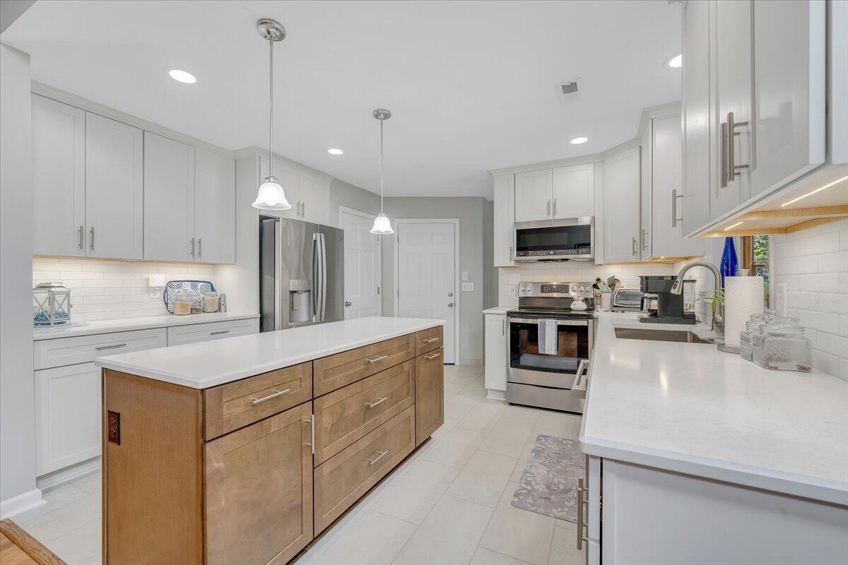 201 Willowood DR