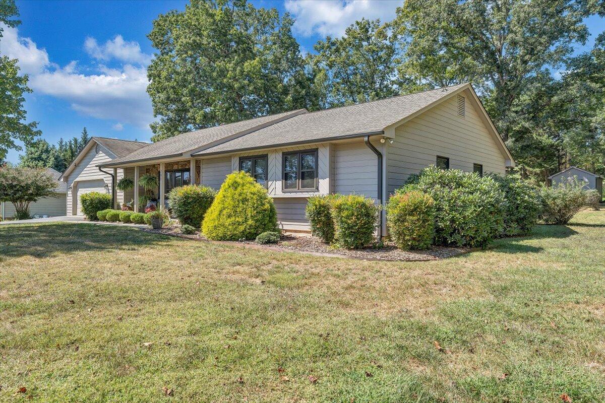 201 Willowood DR