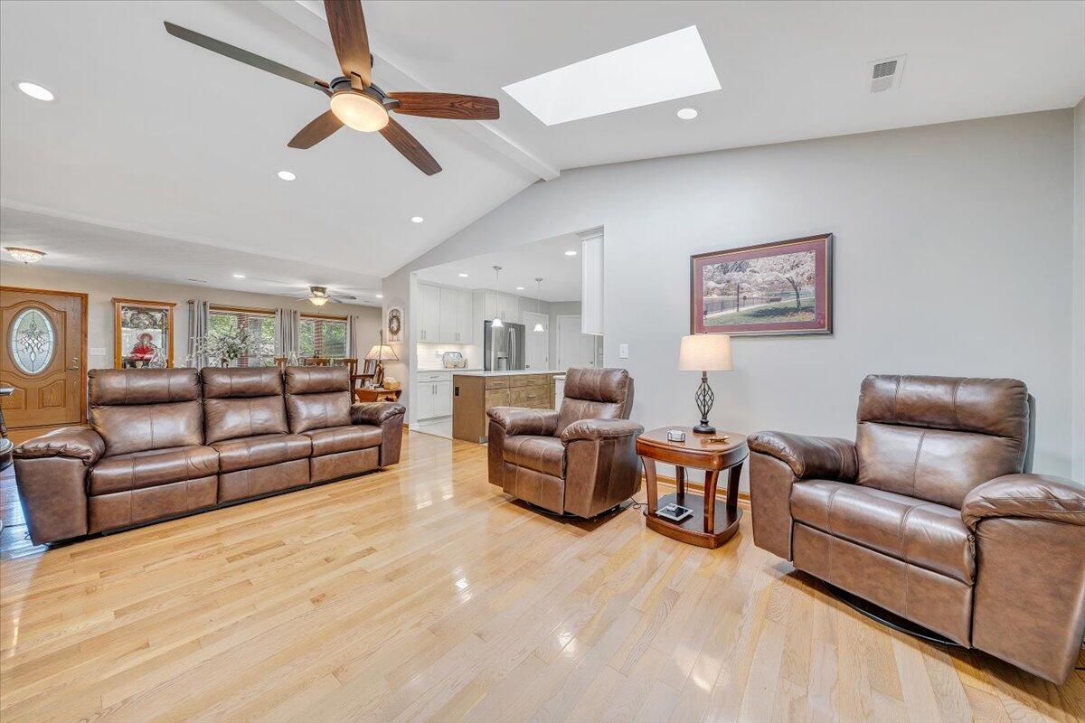 201 Willowood DR