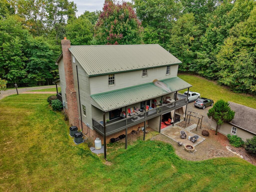 1705 Barberry RD SE
