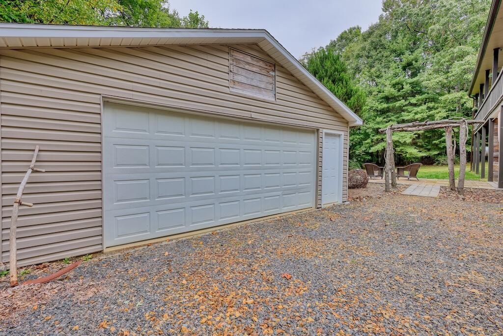 1705 Barberry RD SE
