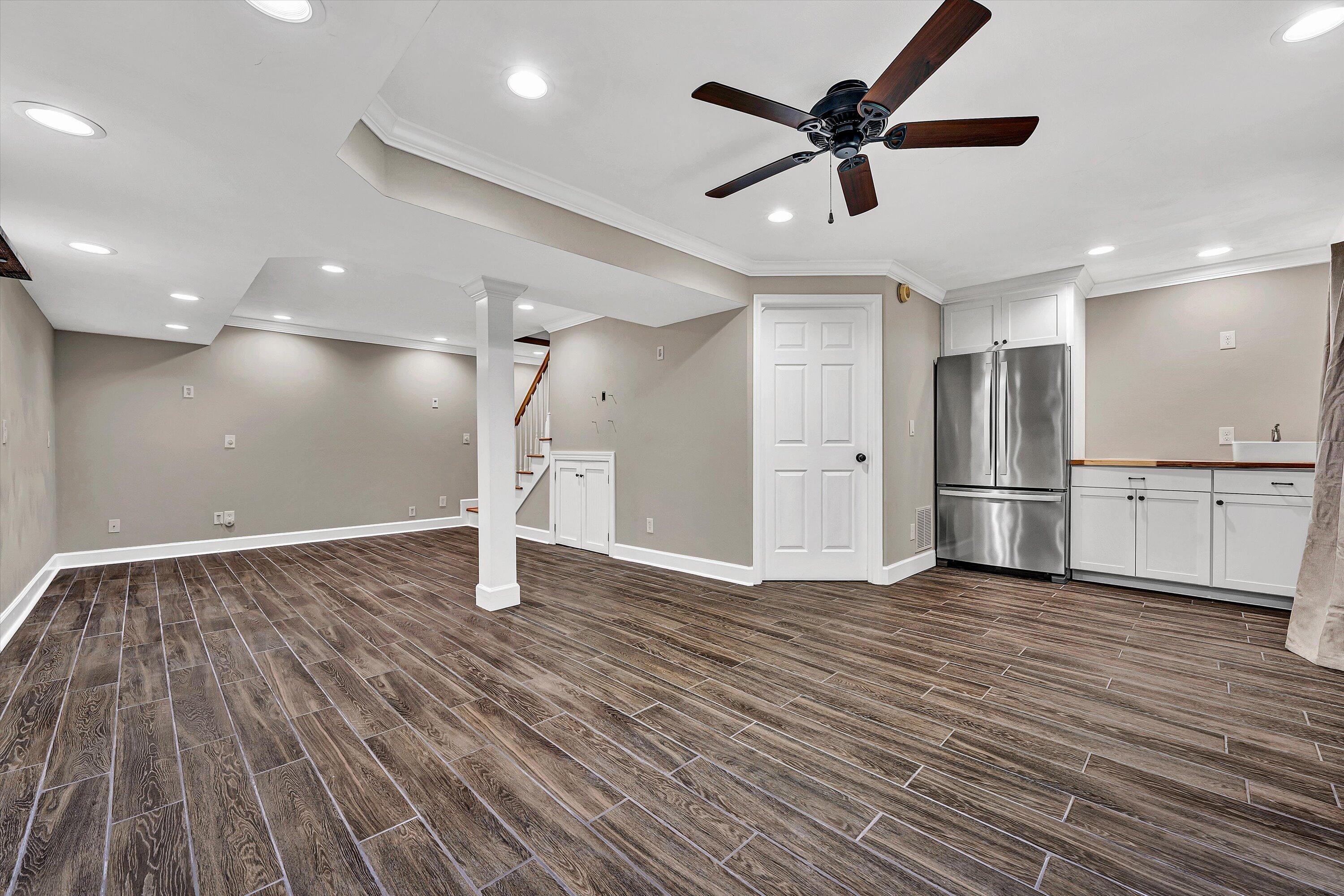 4557 Chippenham DR